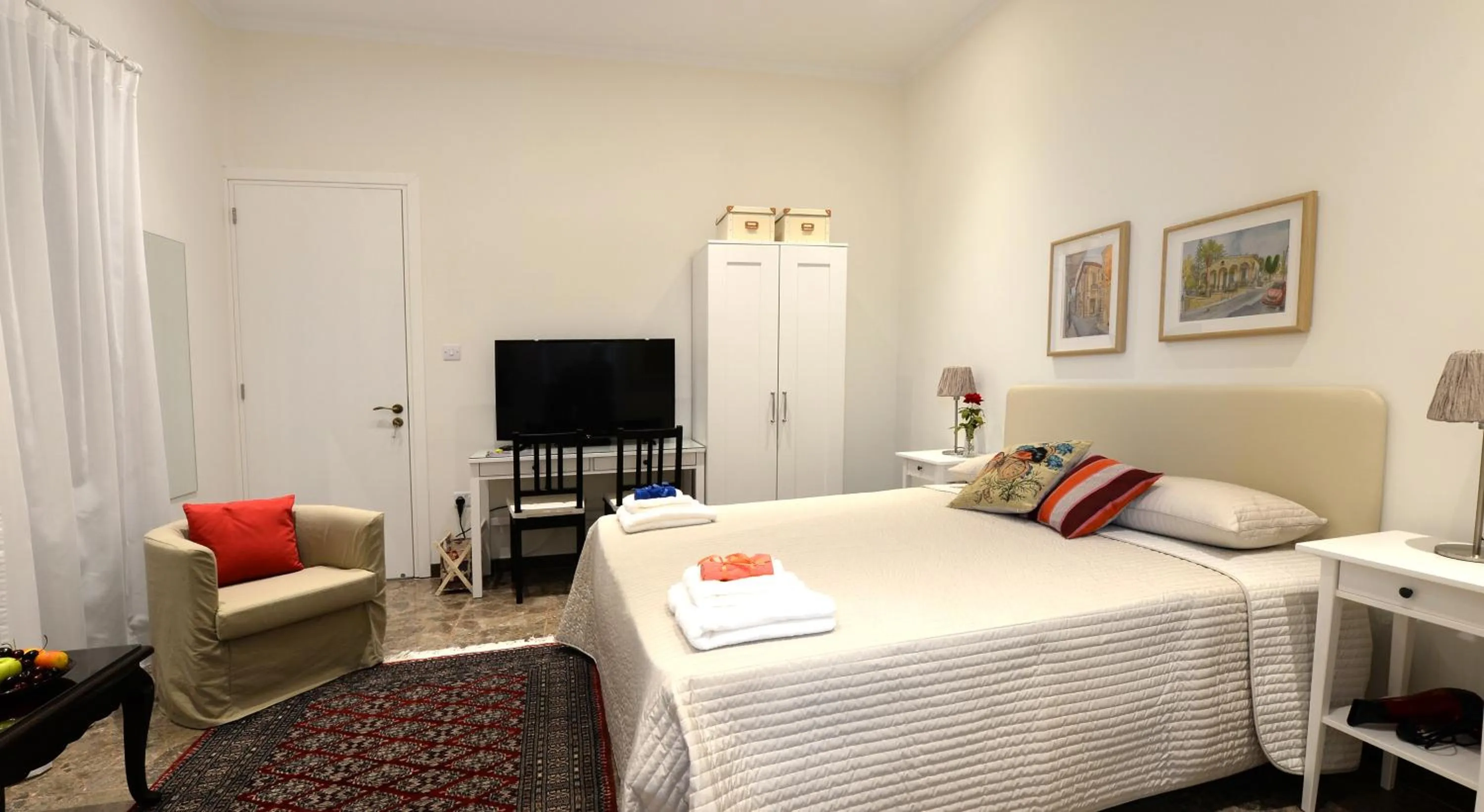 TV and multimedia, Bed in Avgi's Home