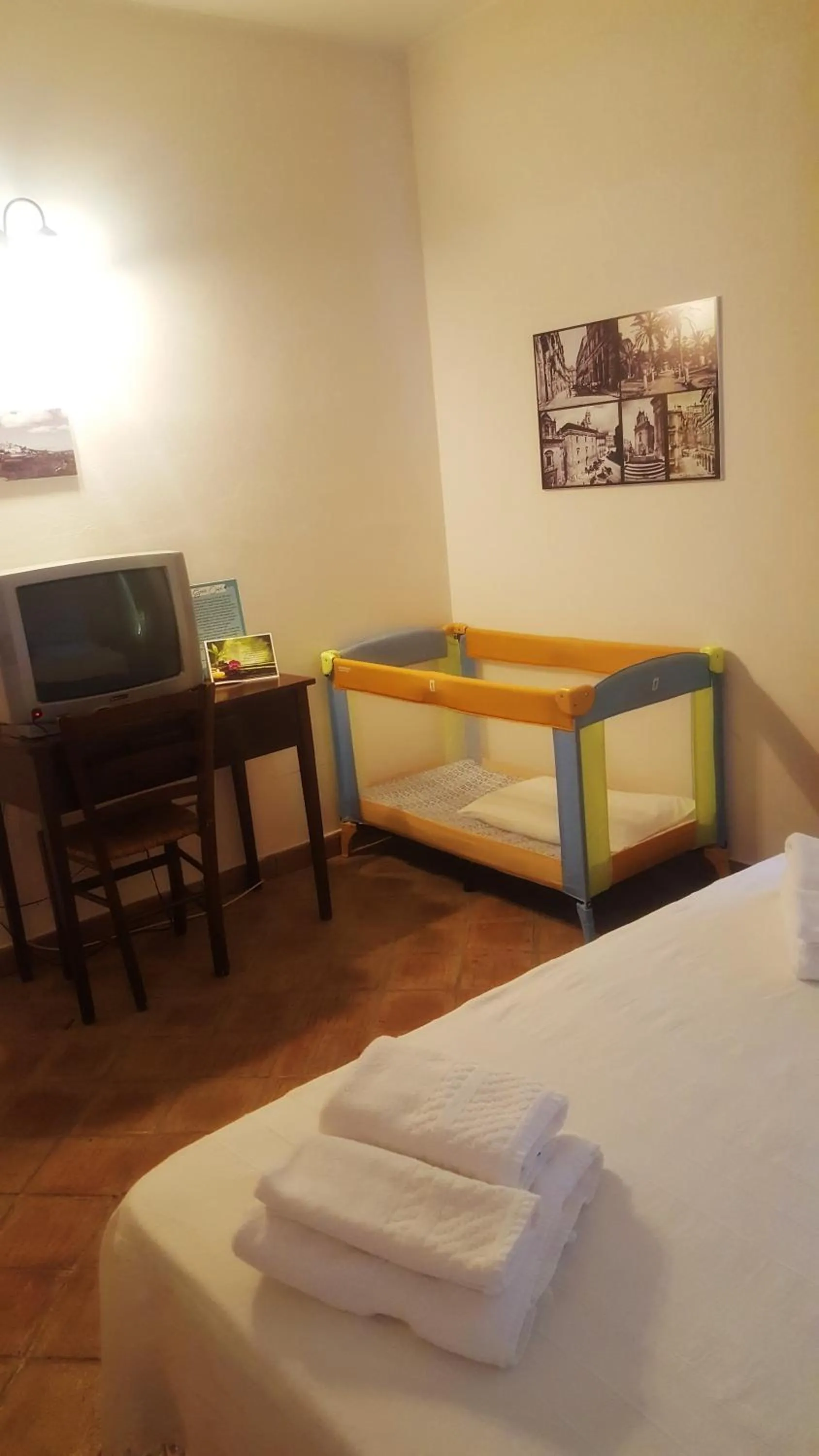 Bedroom, Bed in Il Casale Delle Rose