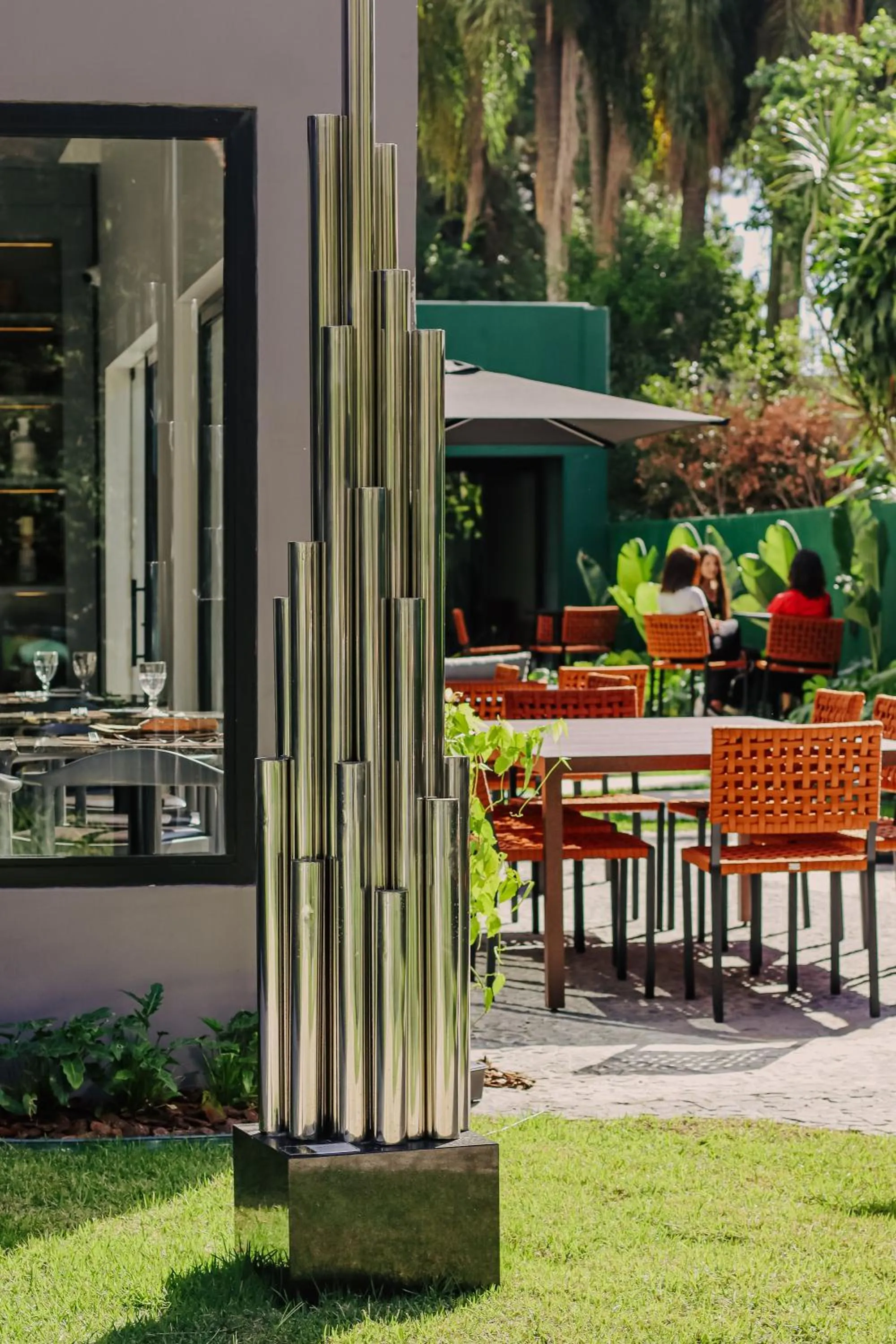 Restaurant/places to eat in ArtHotel Transamerica Collection