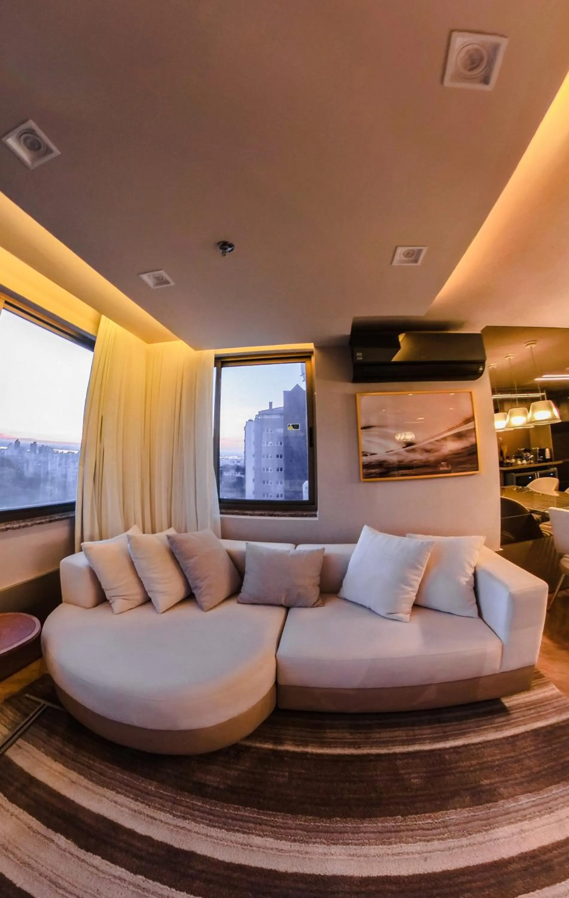 Property building in ArtHotel Transamerica Collection