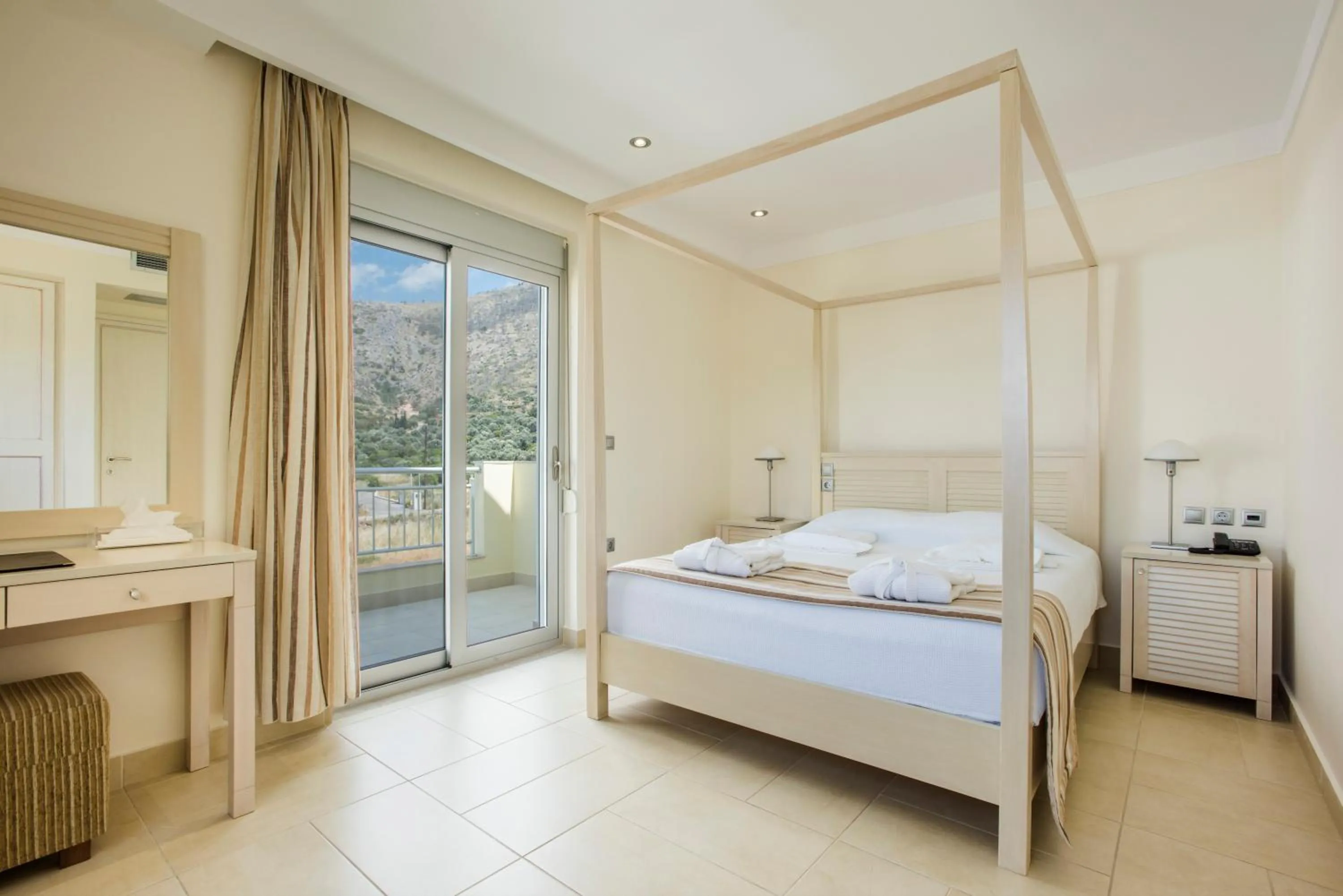 Bed in Almiriki Chios Rooms & Apartments