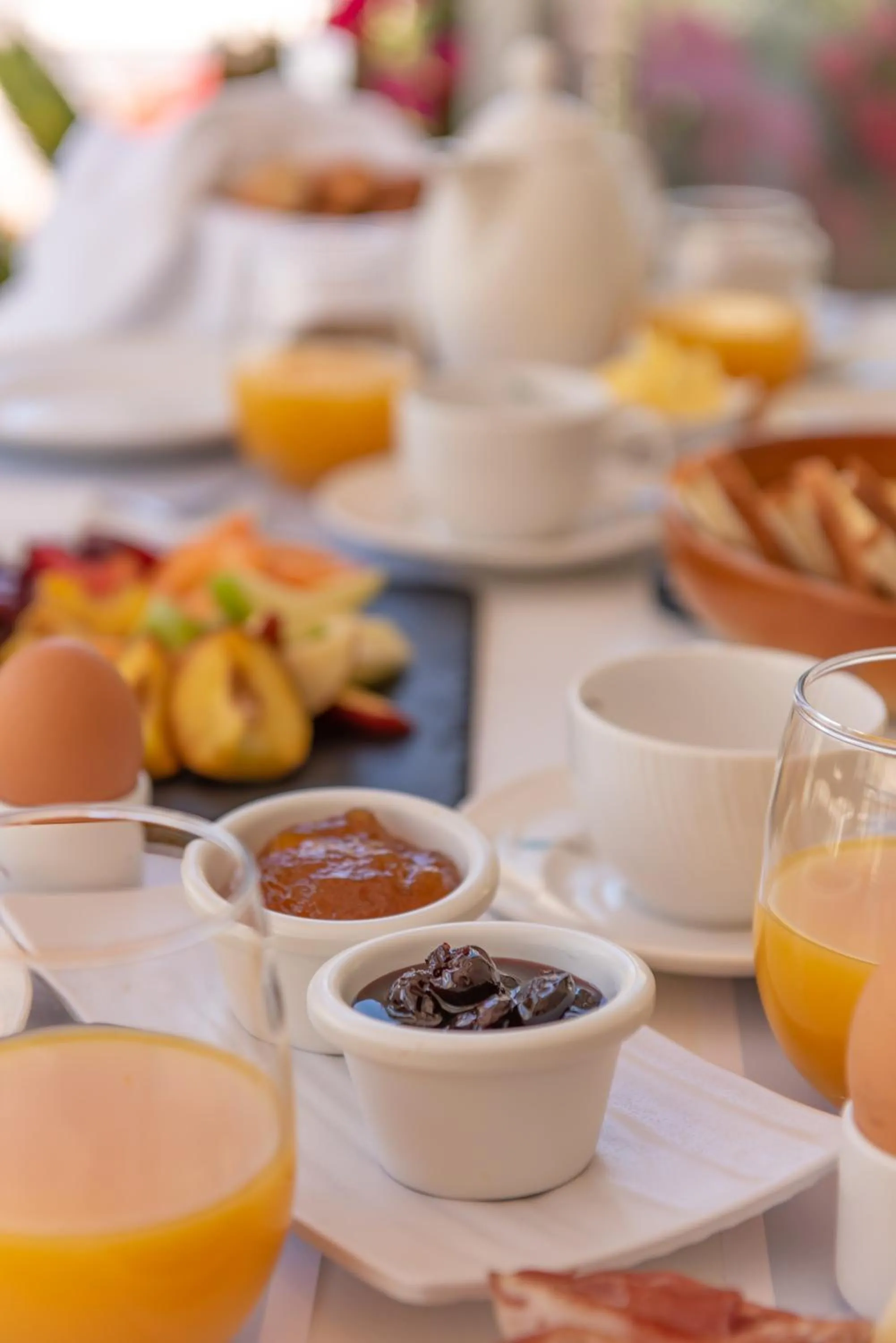 Breakfast in Almiriki Chios Rooms & Apartments