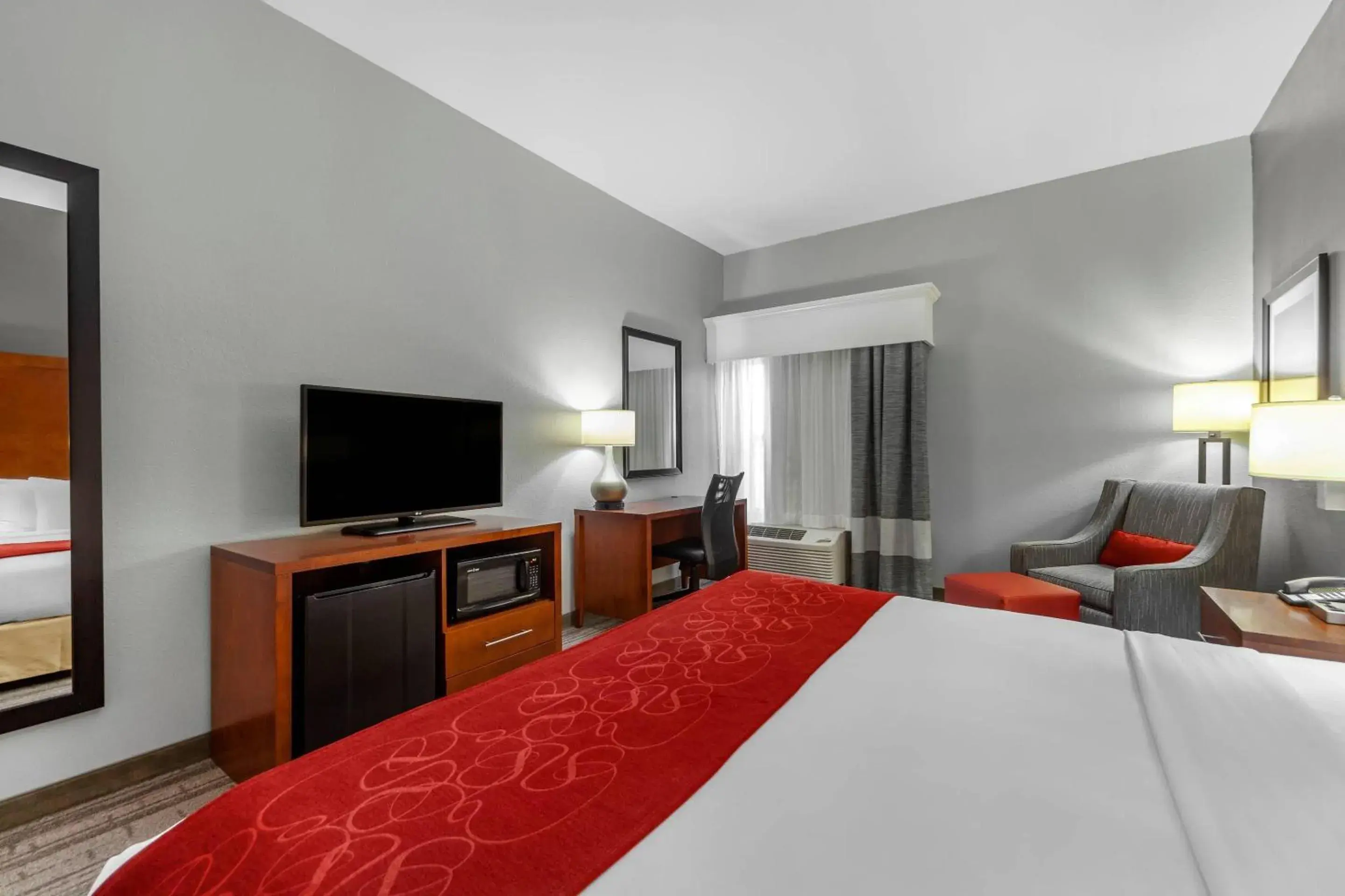 Bedroom, Bed in Comfort Inn Kearney I-80 Bedroom, Bed in Comfort Inn Kearney I-80