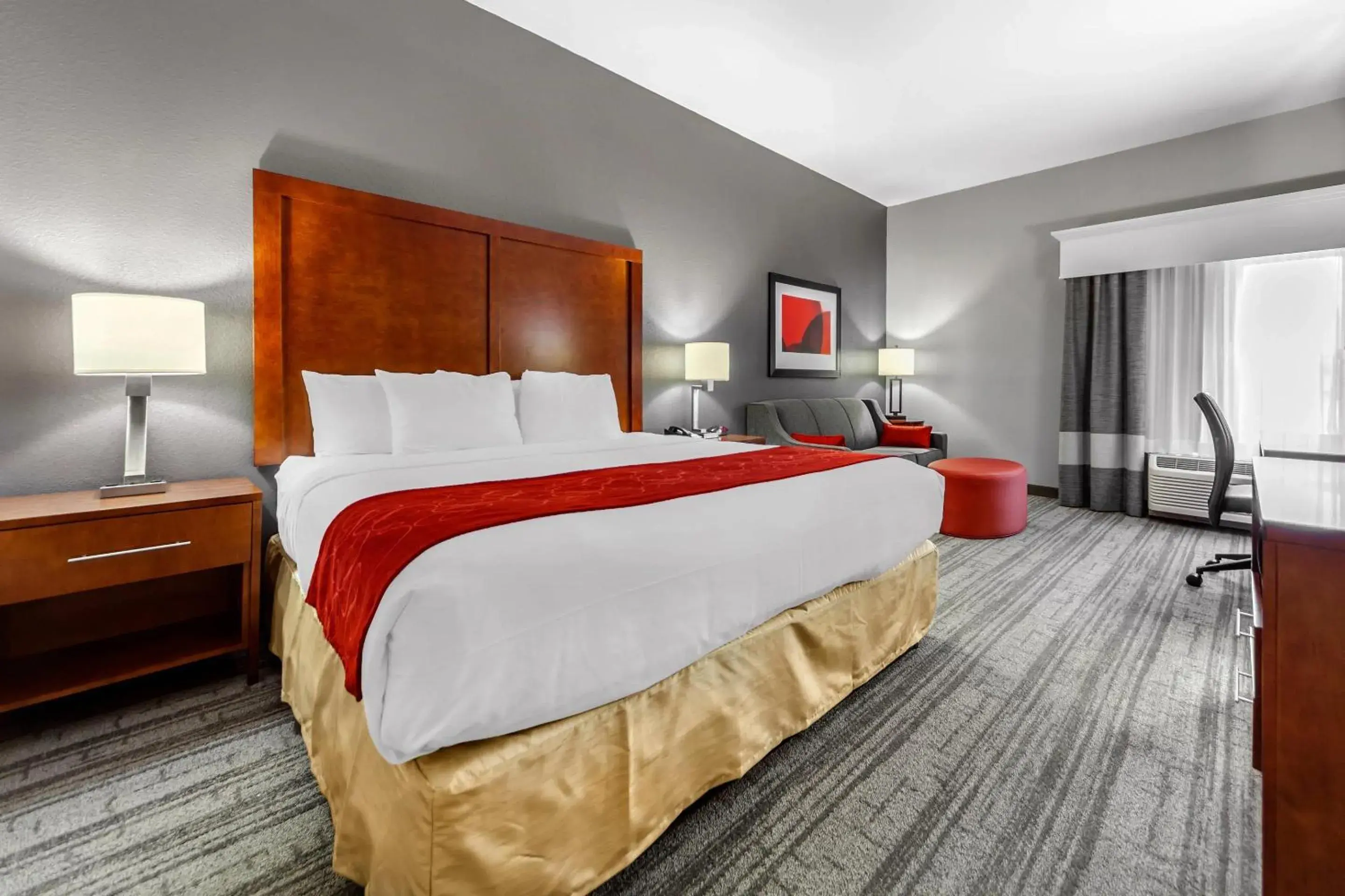 Bedroom, Bed in Comfort Inn Kearney I-80 Bedroom, Bed in Comfort Inn Kearney I-80