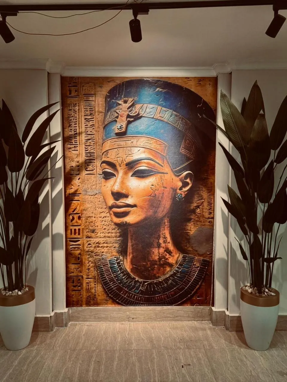 Restaurant/places to eat in Cleopatra Hotel