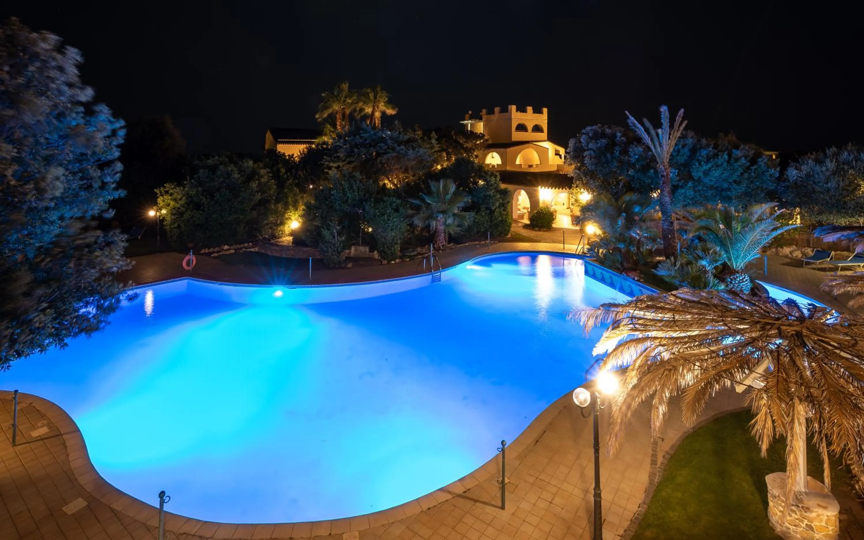 Property building in Hotel Luci Del Faro