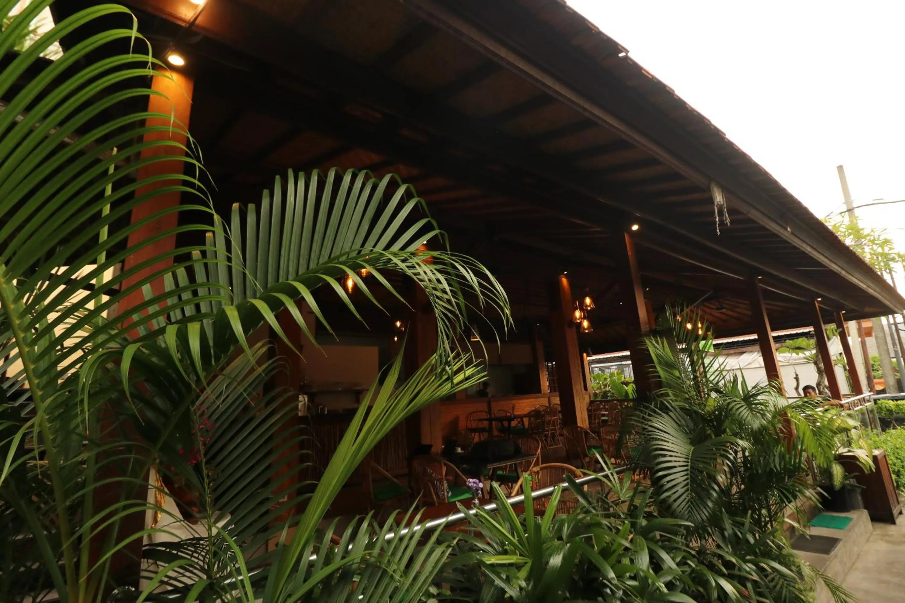 Restaurant/places to eat in Mina Pelasa Hotel