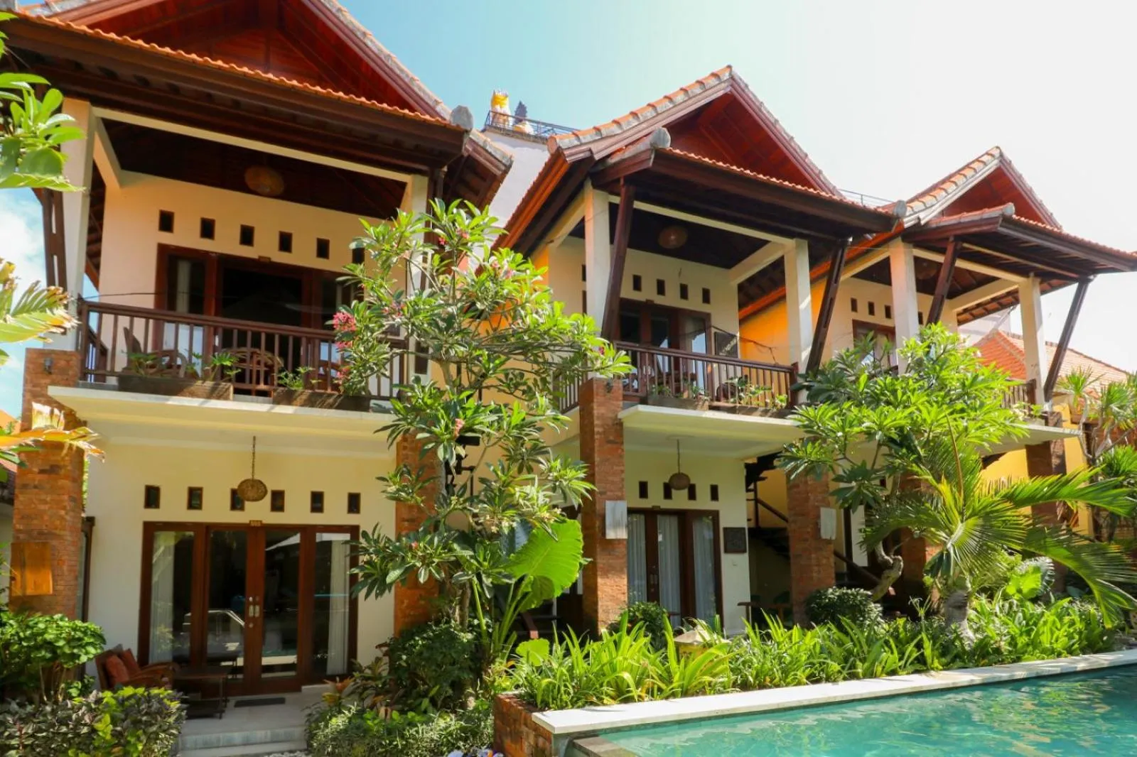 Property building in Mina Pelasa Hotel