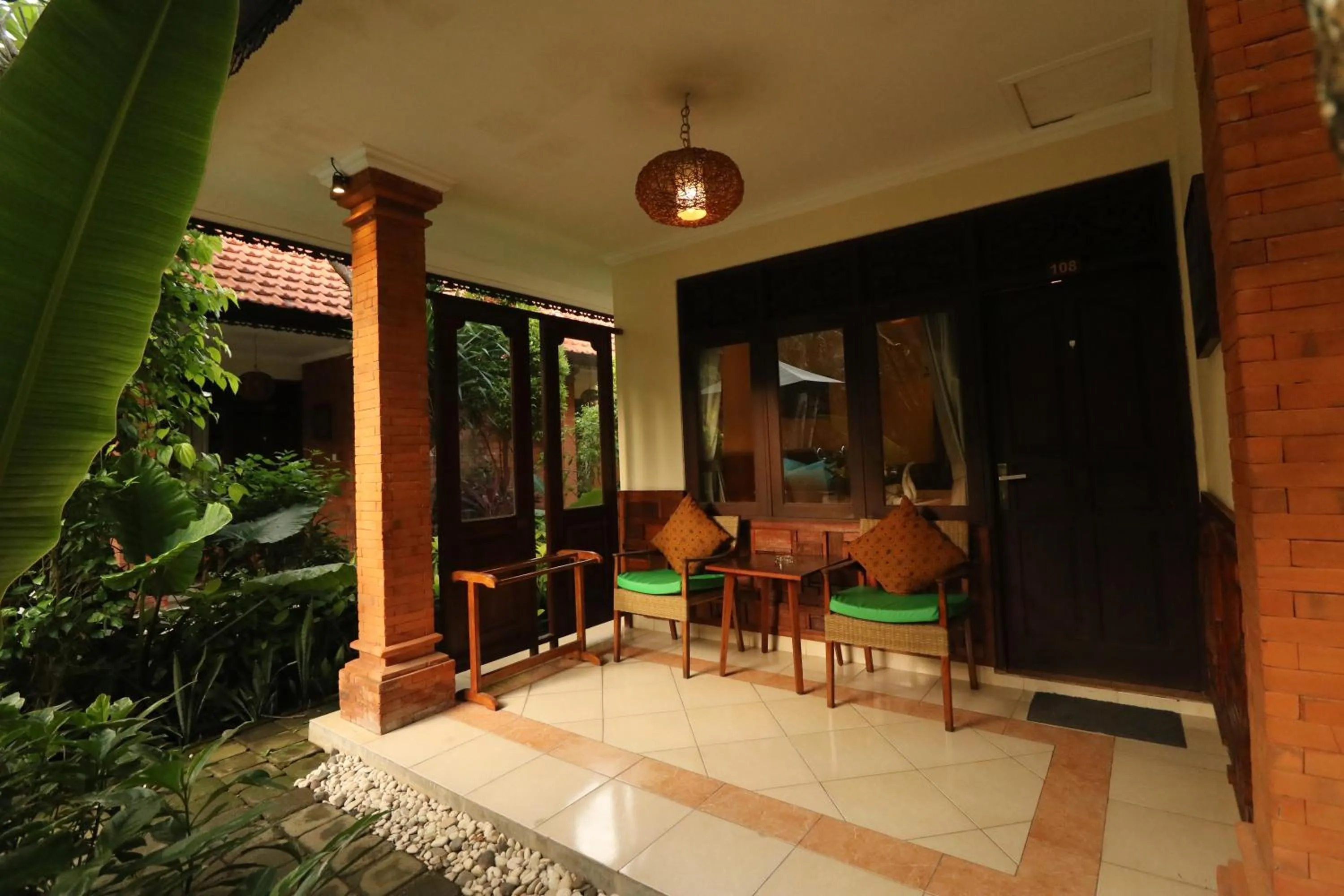 Balcony/Terrace in Mina Pelasa Hotel