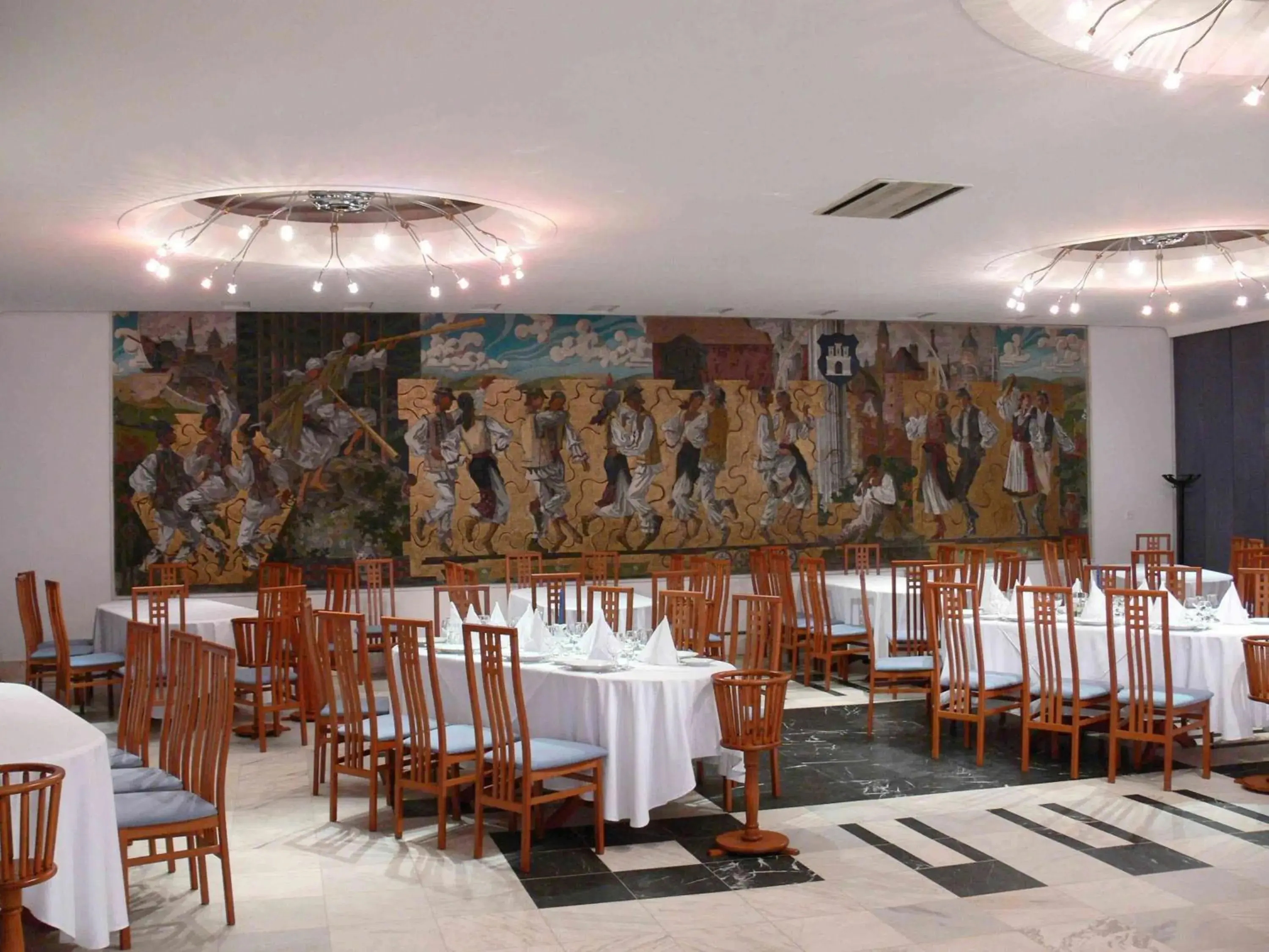 Restaurant/places to eat in Hotel Belvedere Restaurant/places to eat in Hotel Belvedere
