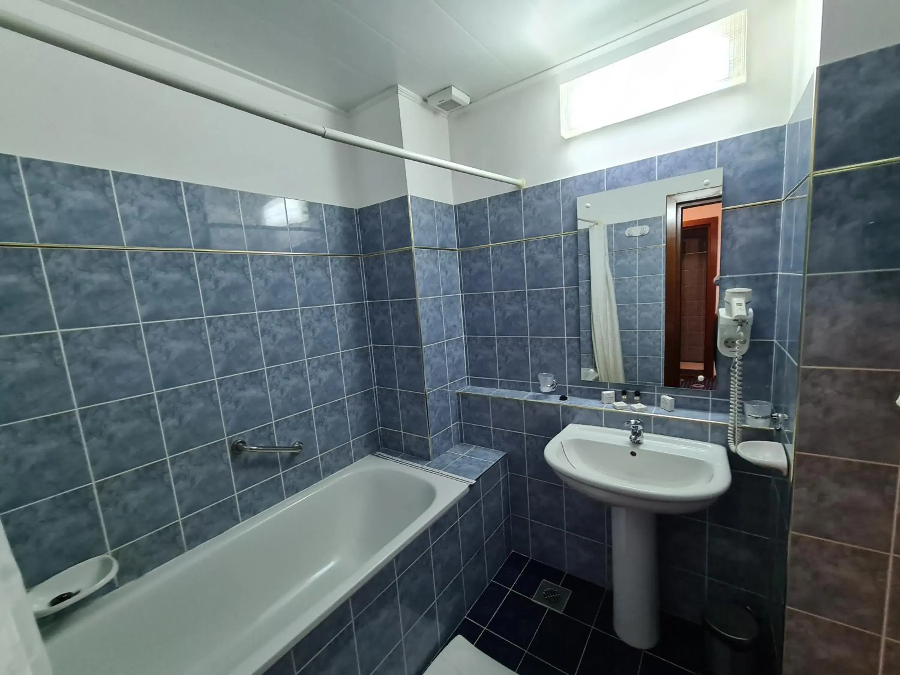 Bathroom in Hotel Belvedere Bathroom in Hotel Belvedere