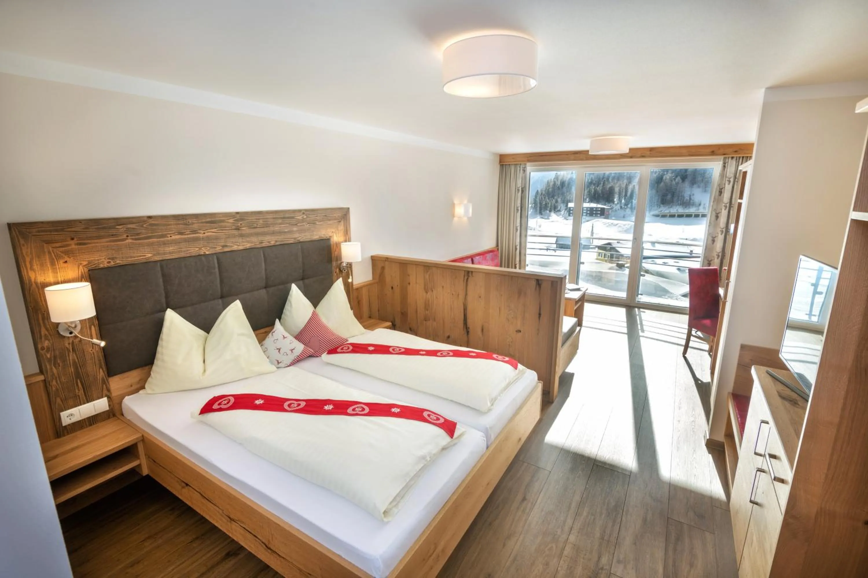Hotel & Appartement Auerhahn