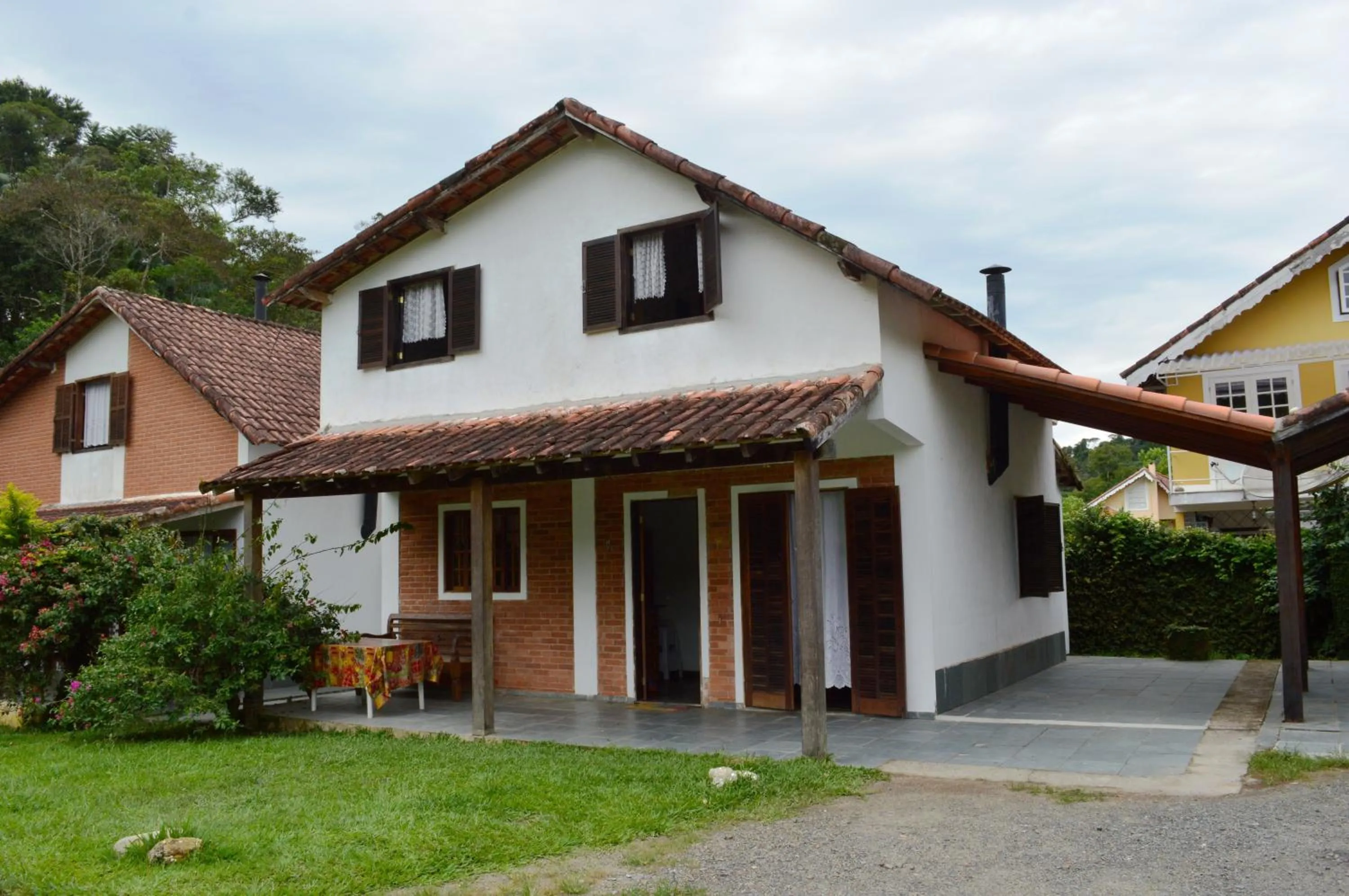 Property building in Aconchegos Ile de France