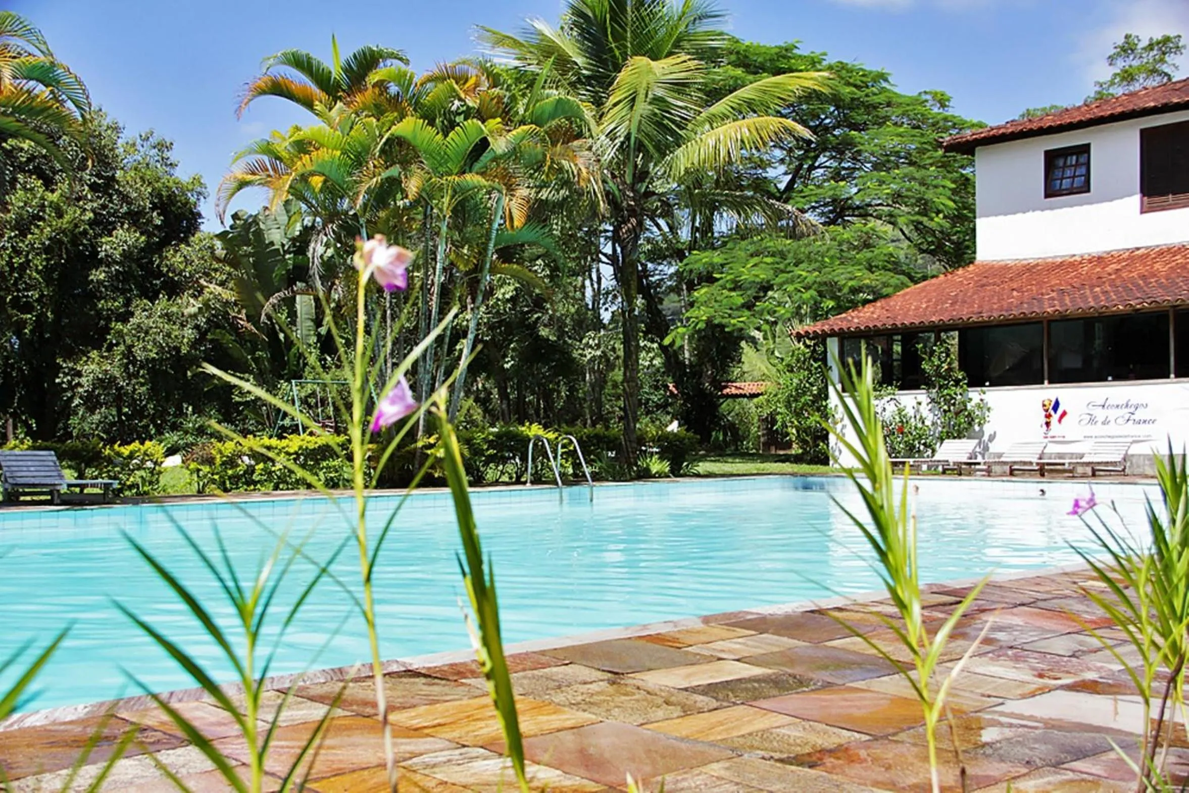 Facade/entrance in Aconchegos Ile de France