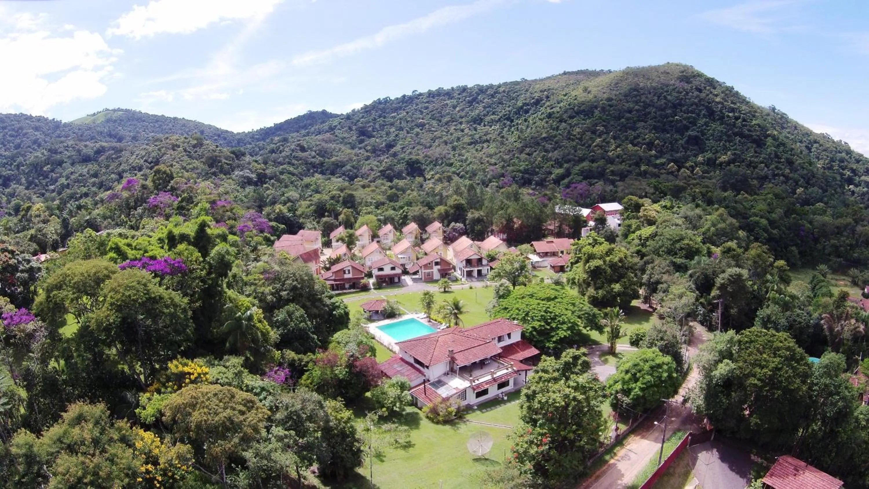 Bird's eye view in Aconchegos Ile de France