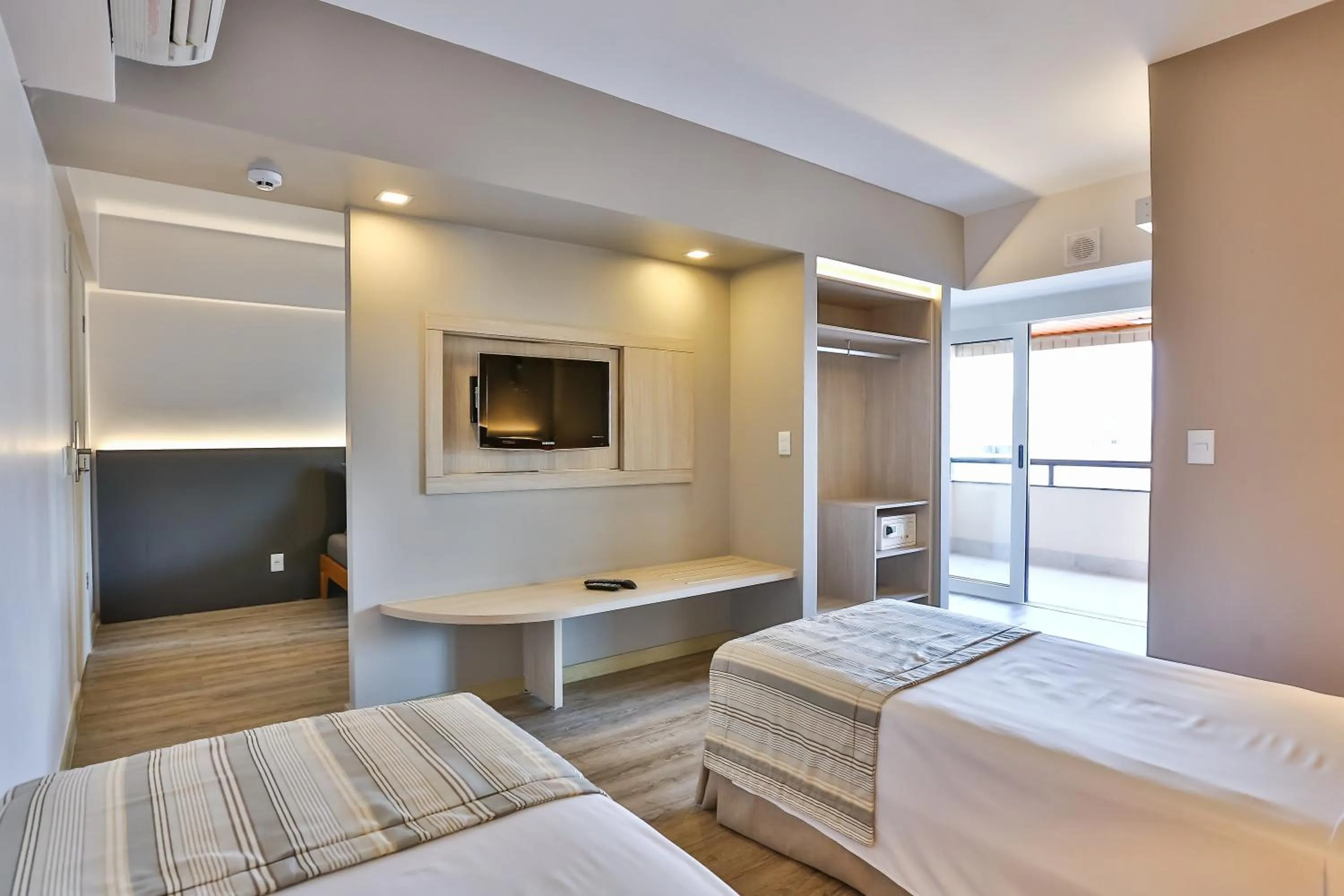 Bedroom, Bed in SAN MARINO SUITES HOTEL By NOBILE