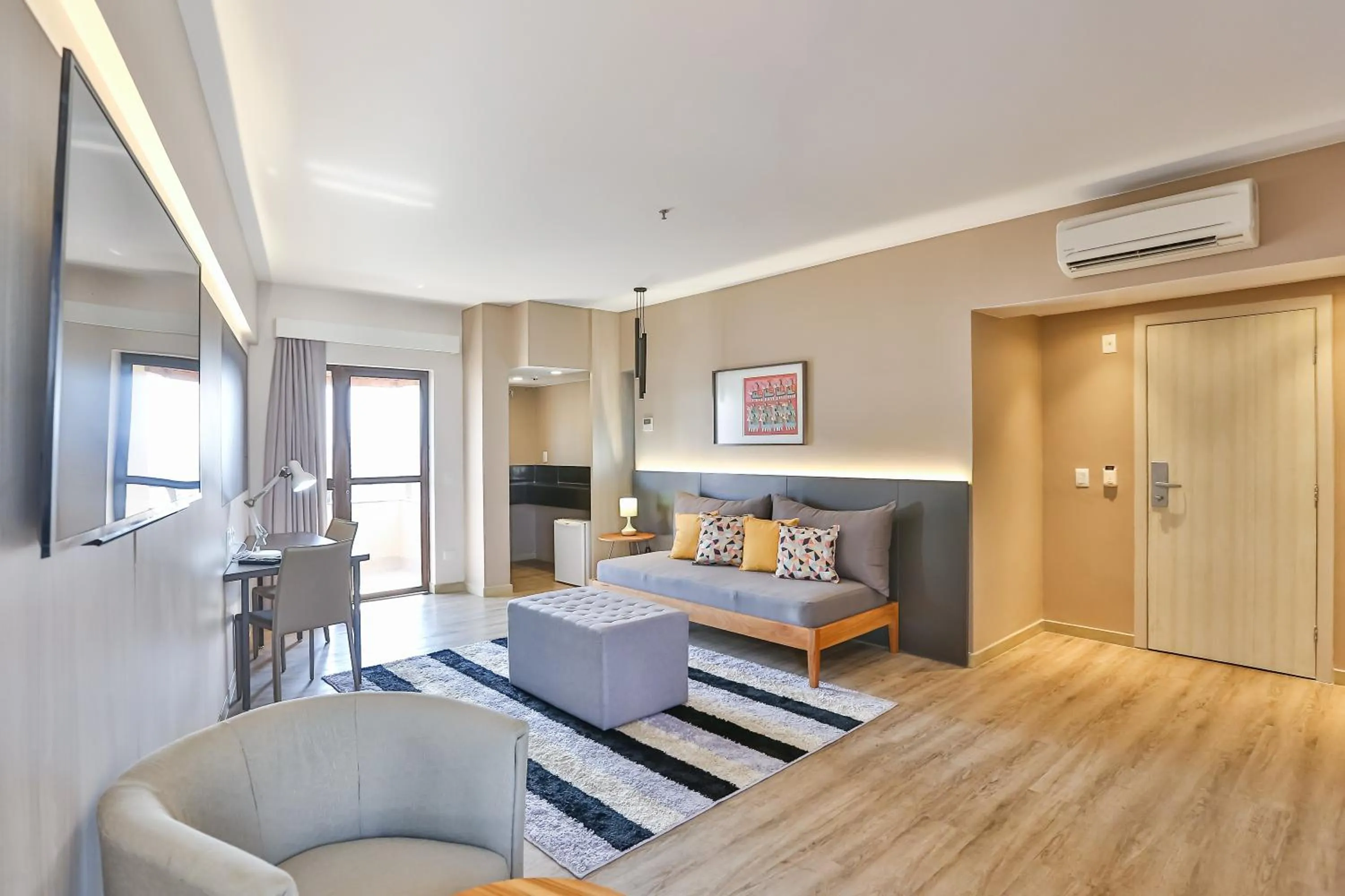 Seating area, Bed in SAN MARINO SUITES HOTEL By NOBILE