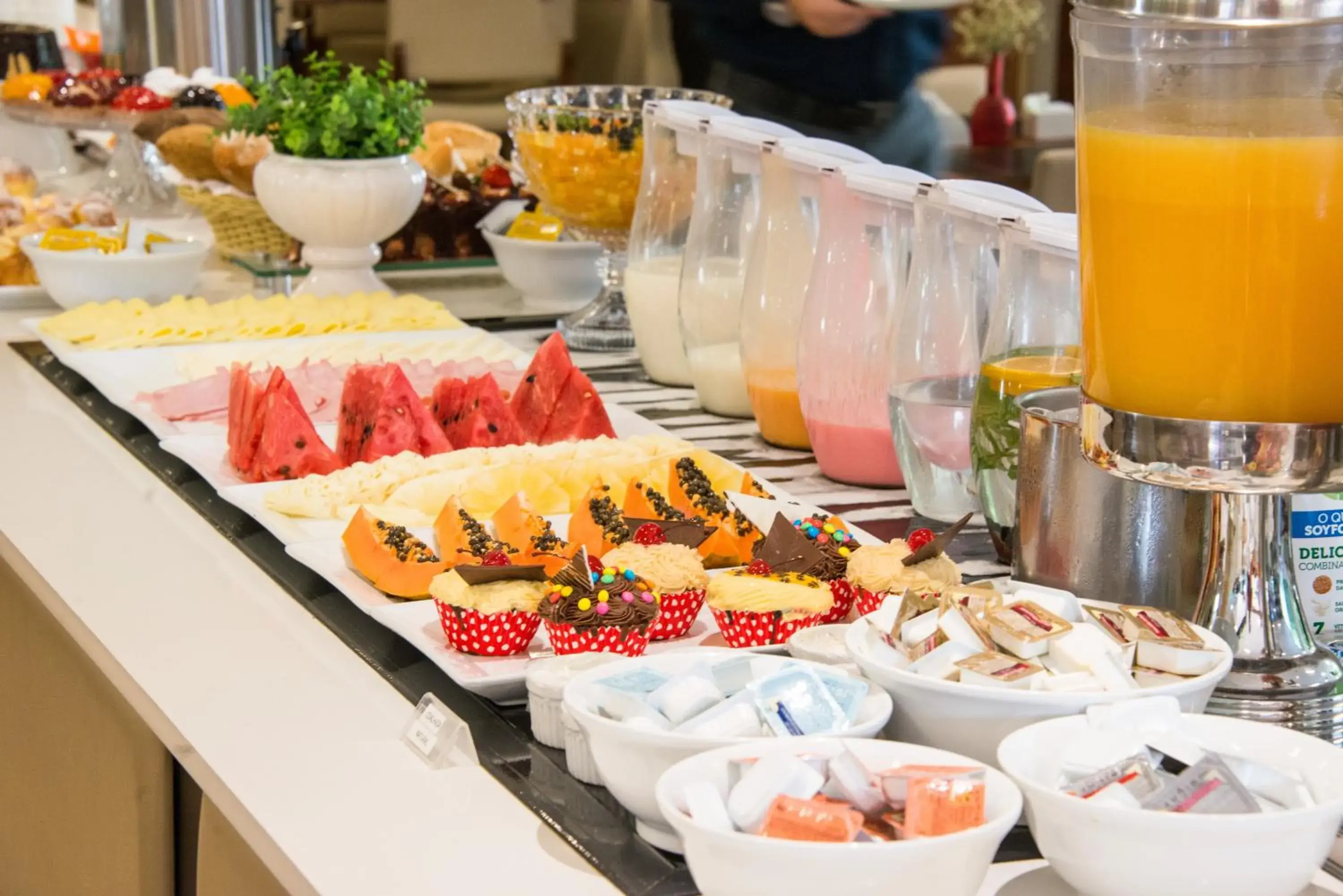 Food and drinks in SAN MARINO SUITES HOTEL By NOBILE Food and drinks in SAN MARINO SUITES HOTEL By NOBILE