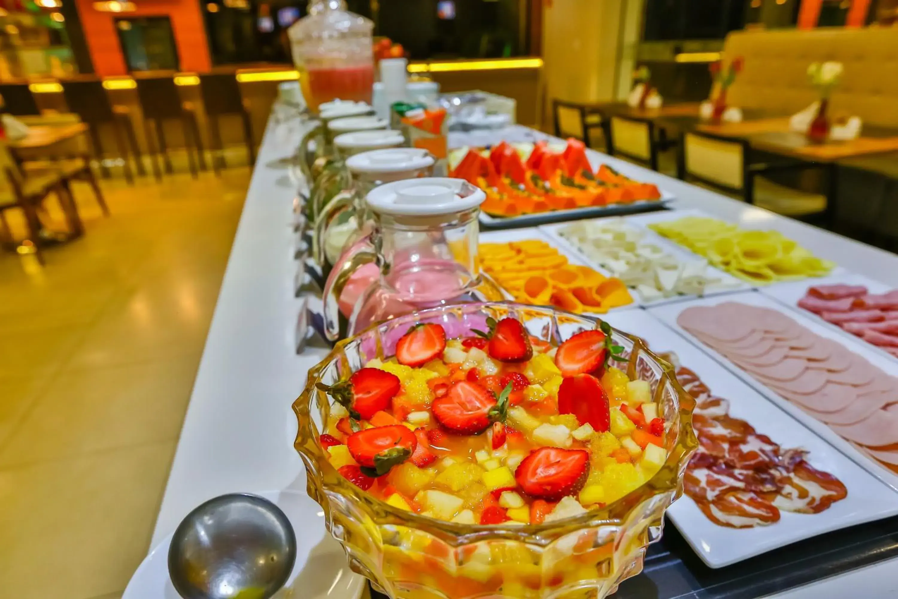 Food and drinks in SAN MARINO SUITES HOTEL By NOBILE Food and drinks in SAN MARINO SUITES HOTEL By NOBILE