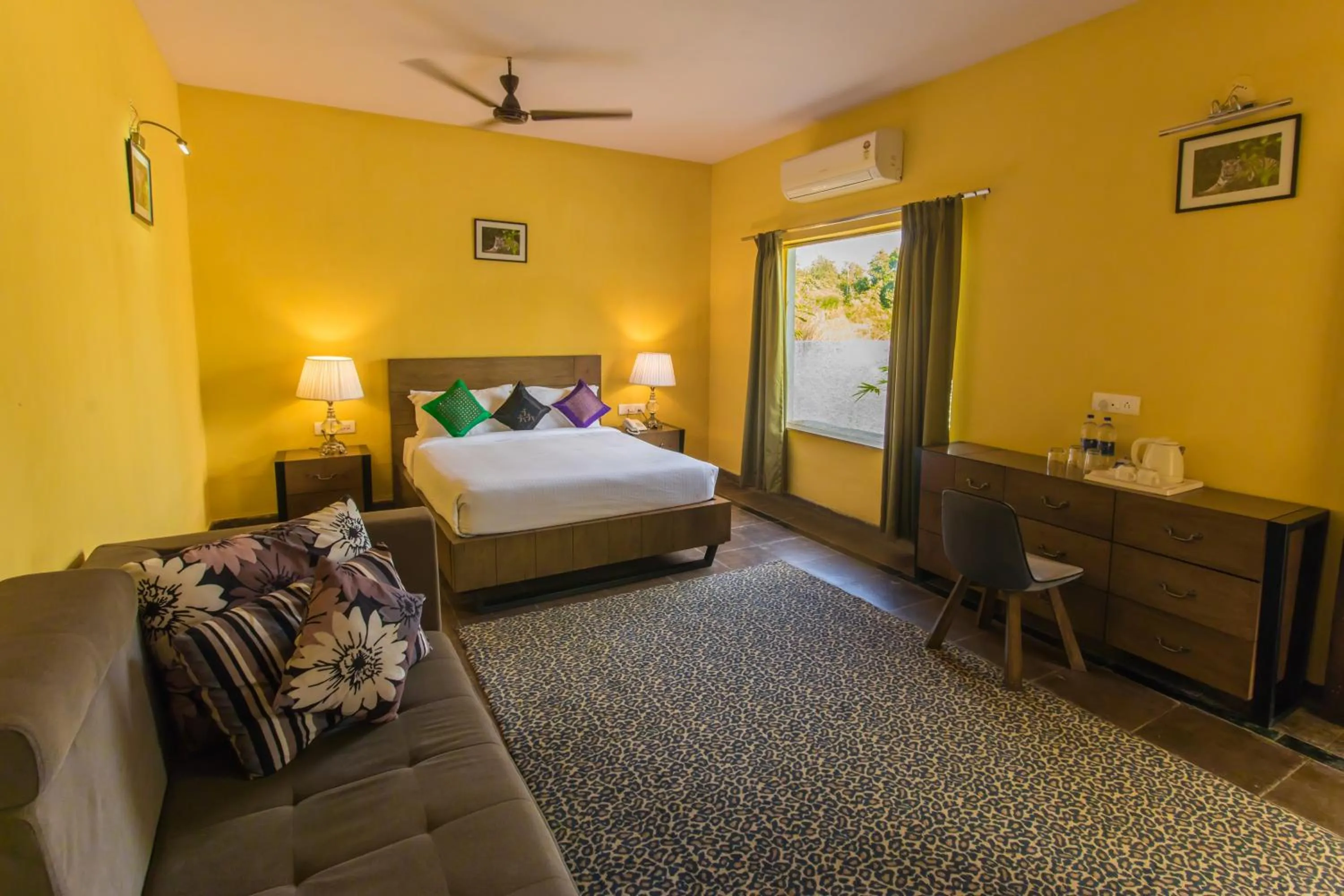 Bedroom, Bed in Tuli Veer Bagh Resort