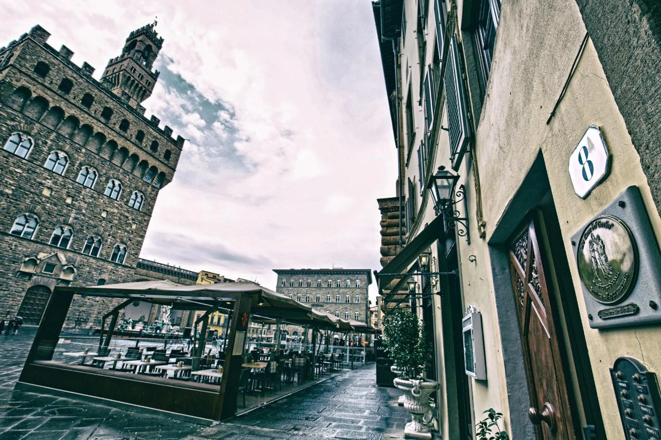 Facade/entrance in La Casa Del Garbo - Luxury Rooms & Suite