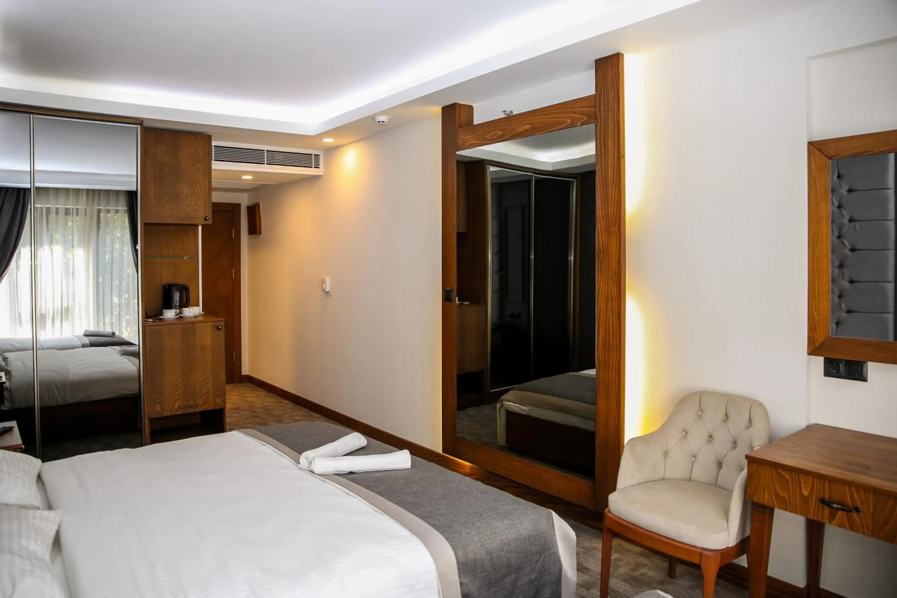 Bed in New Gate Hotel