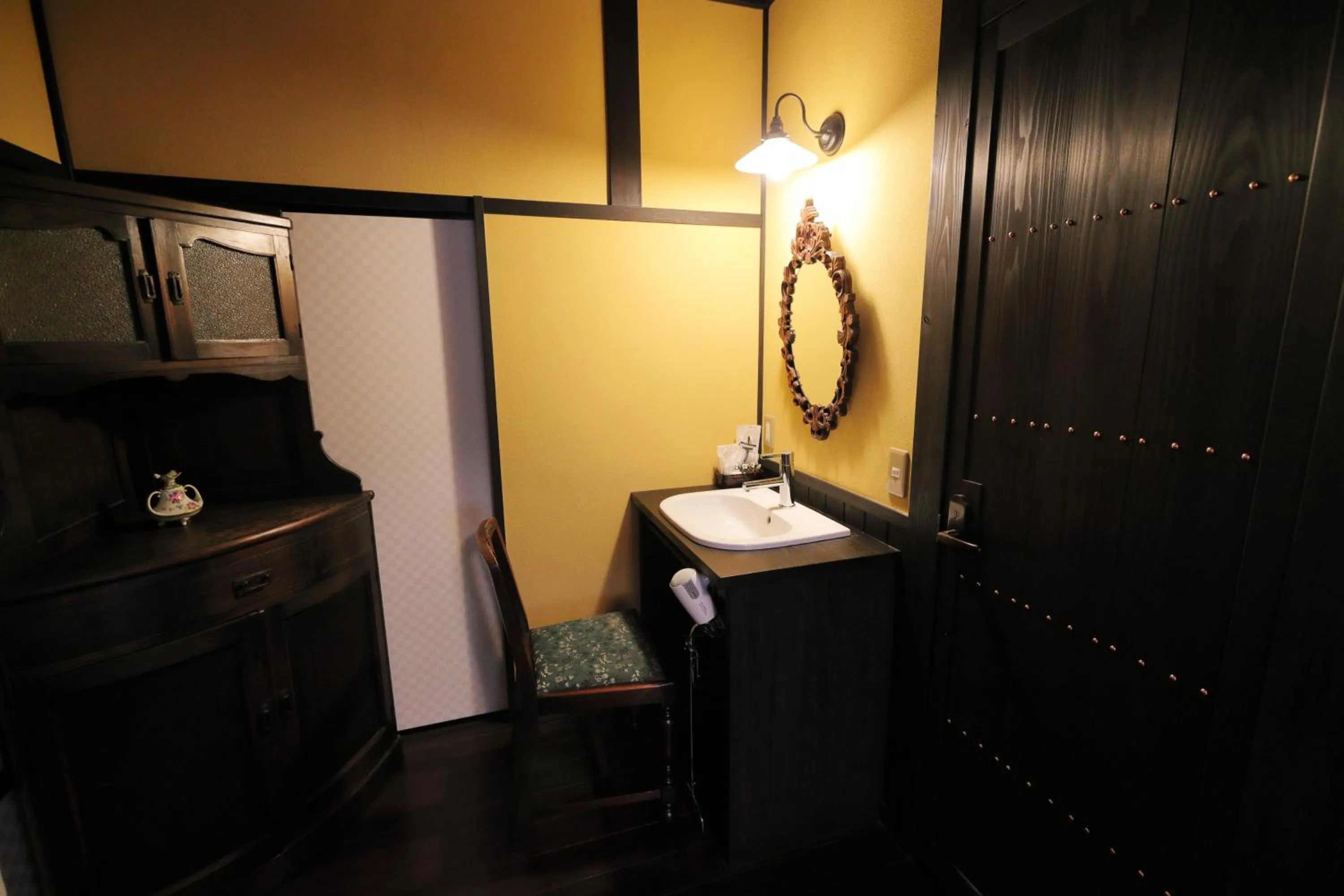 Bathroom in Ryokan Tanoya