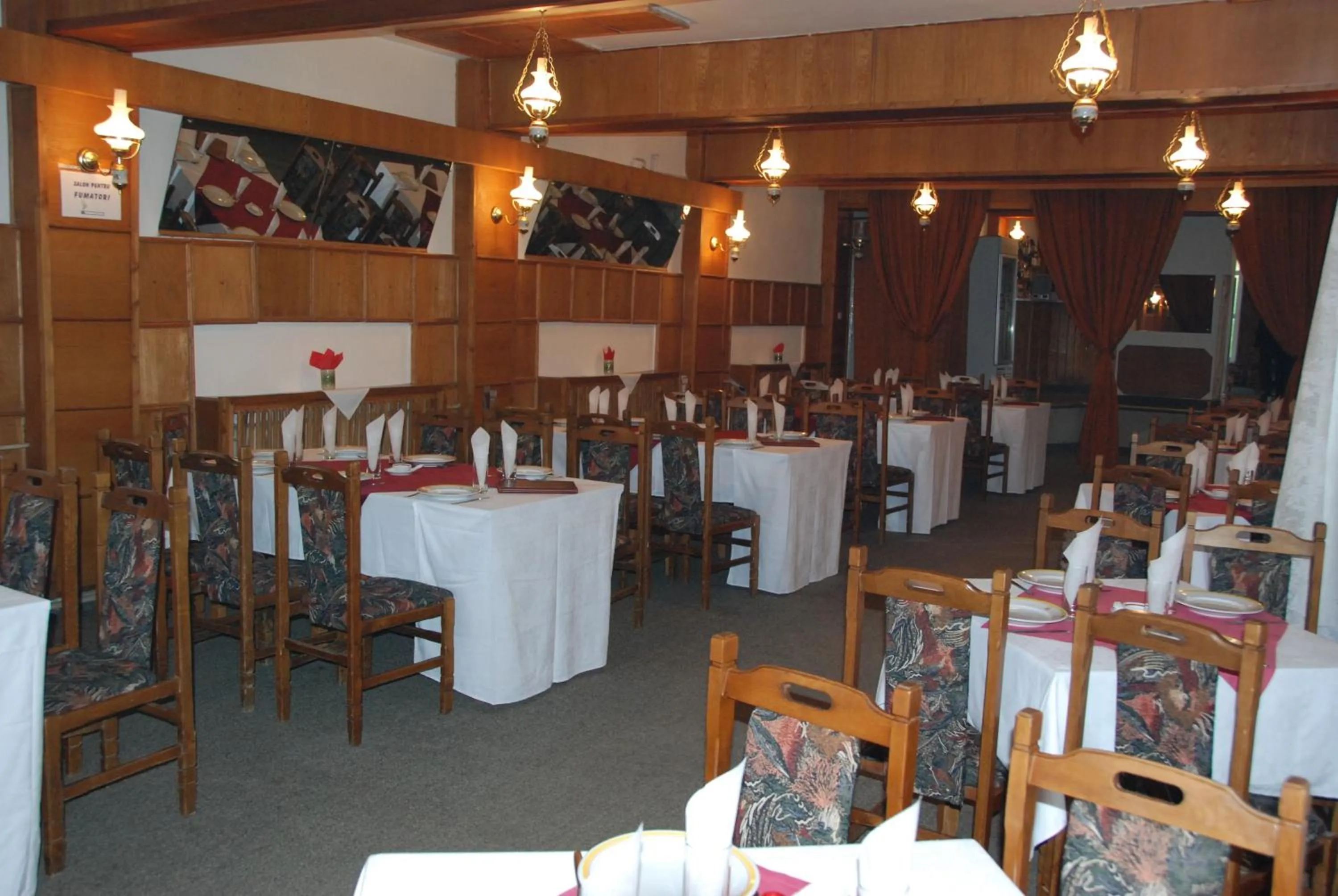 Restaurant/places to eat in Hotel Bianca