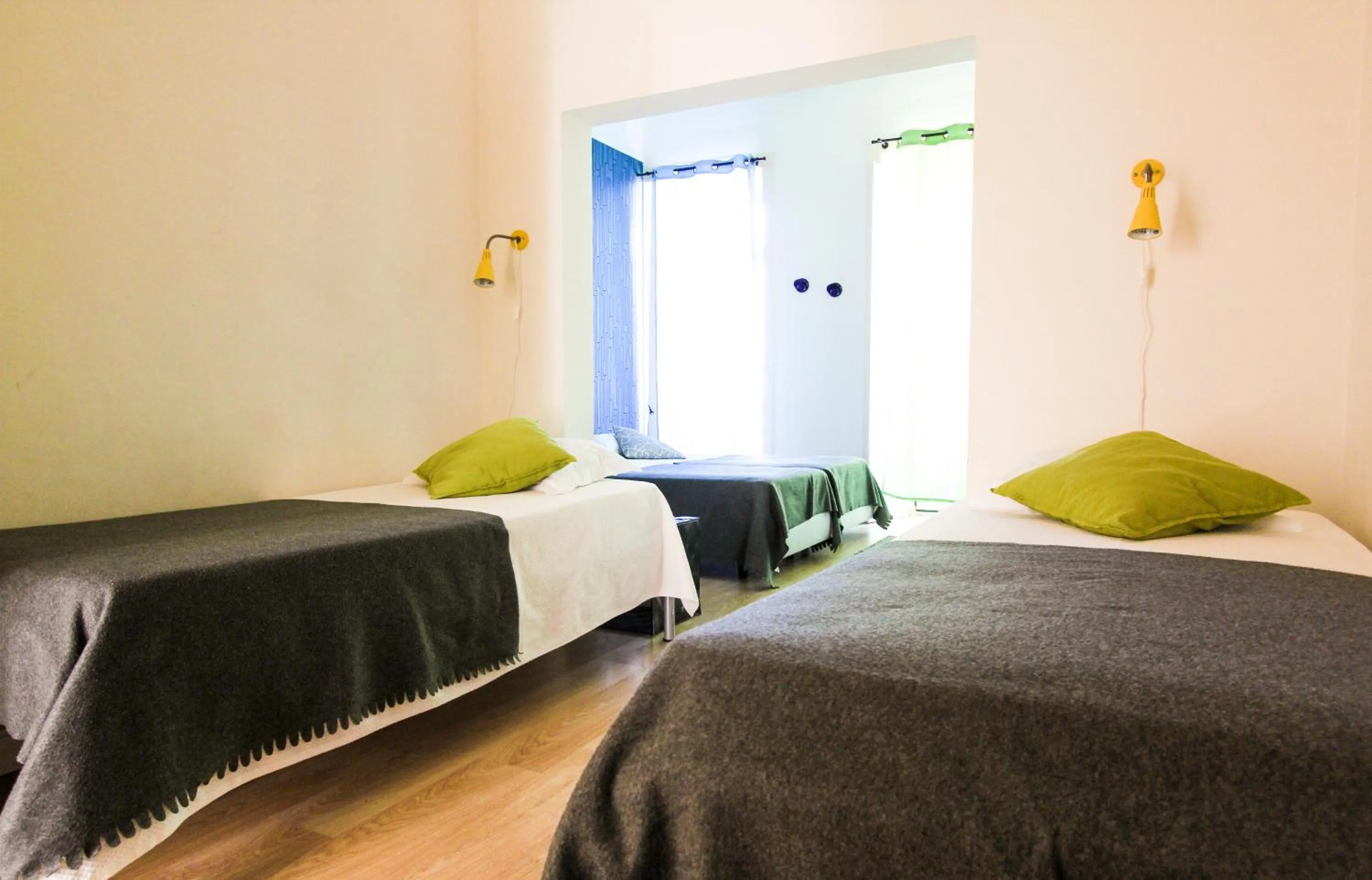 Bedroom, Bed in Evora Inn