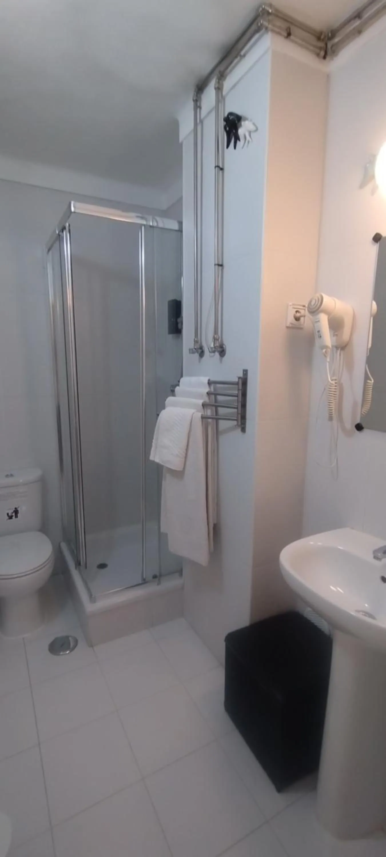 Bathroom in Evora Inn