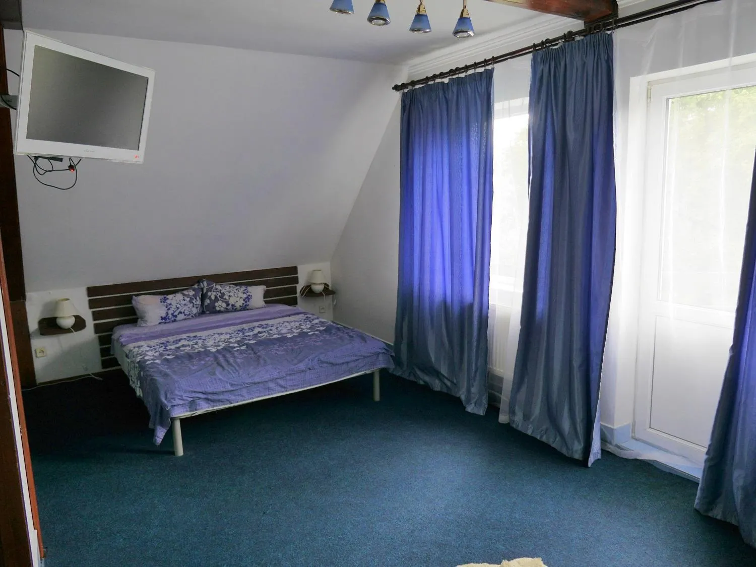 Bed in Nostalgia