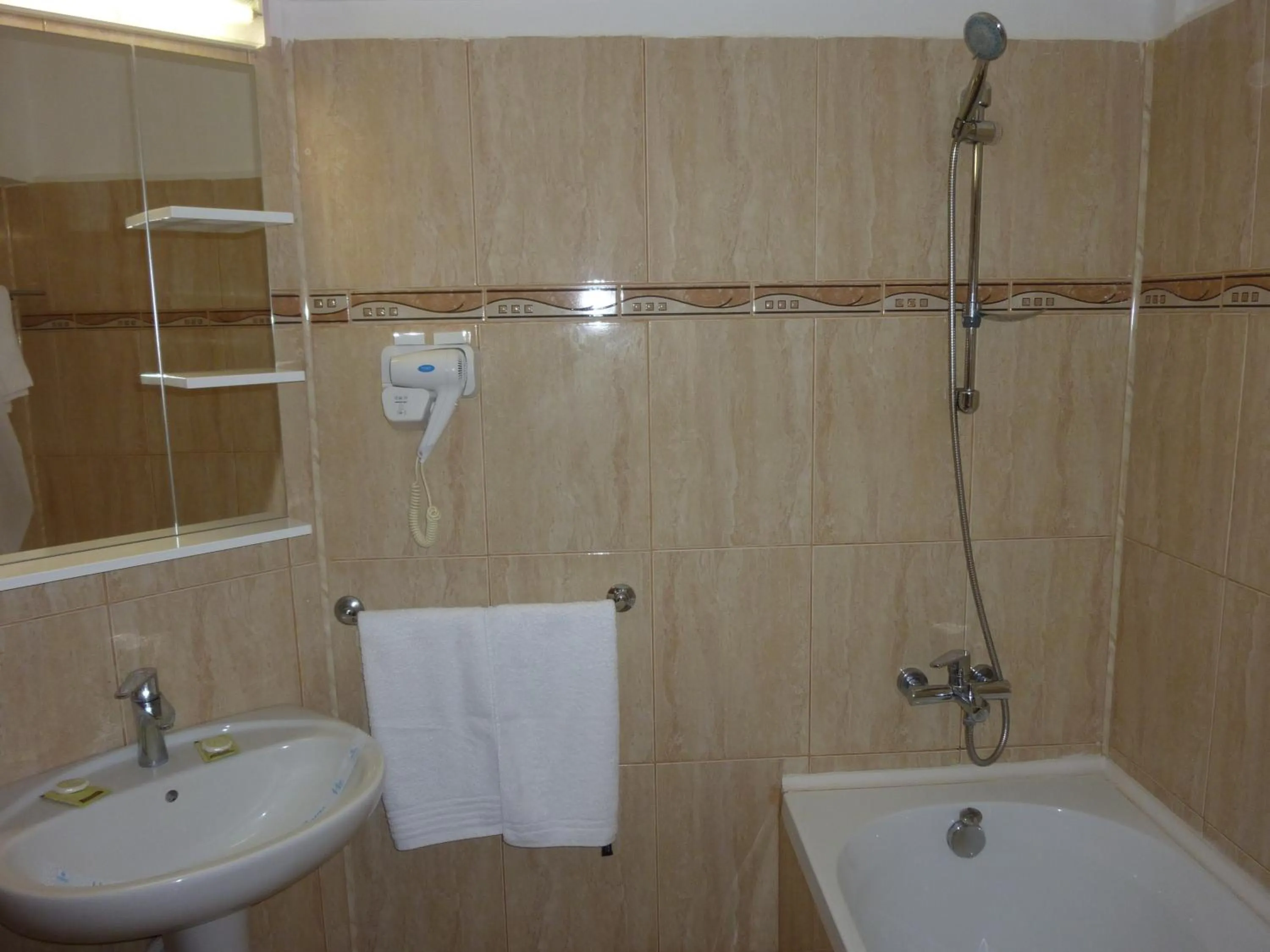Bathroom in Hotel Orfeu