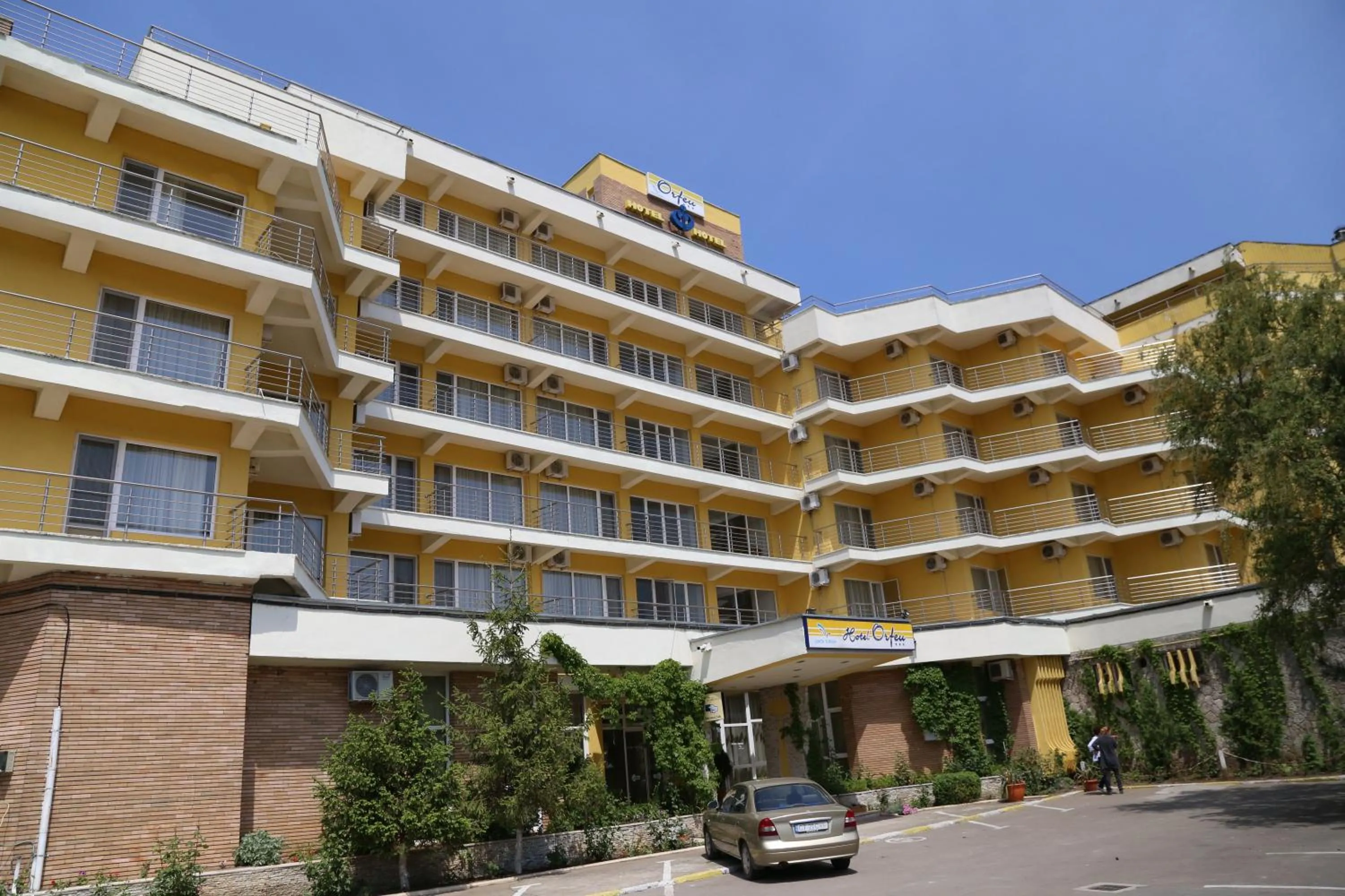 Property building in Hotel Orfeu
