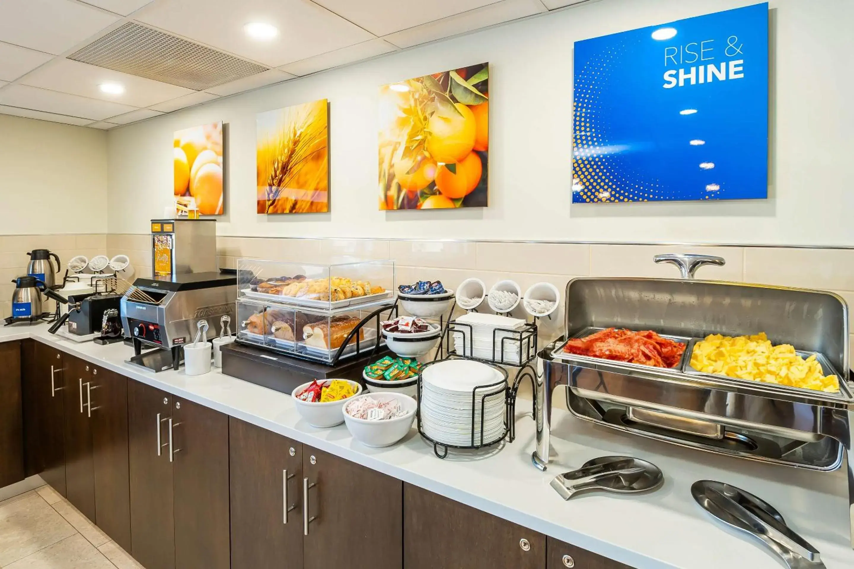 Breakfast in Comfort Inn Breakfast in Comfort Inn