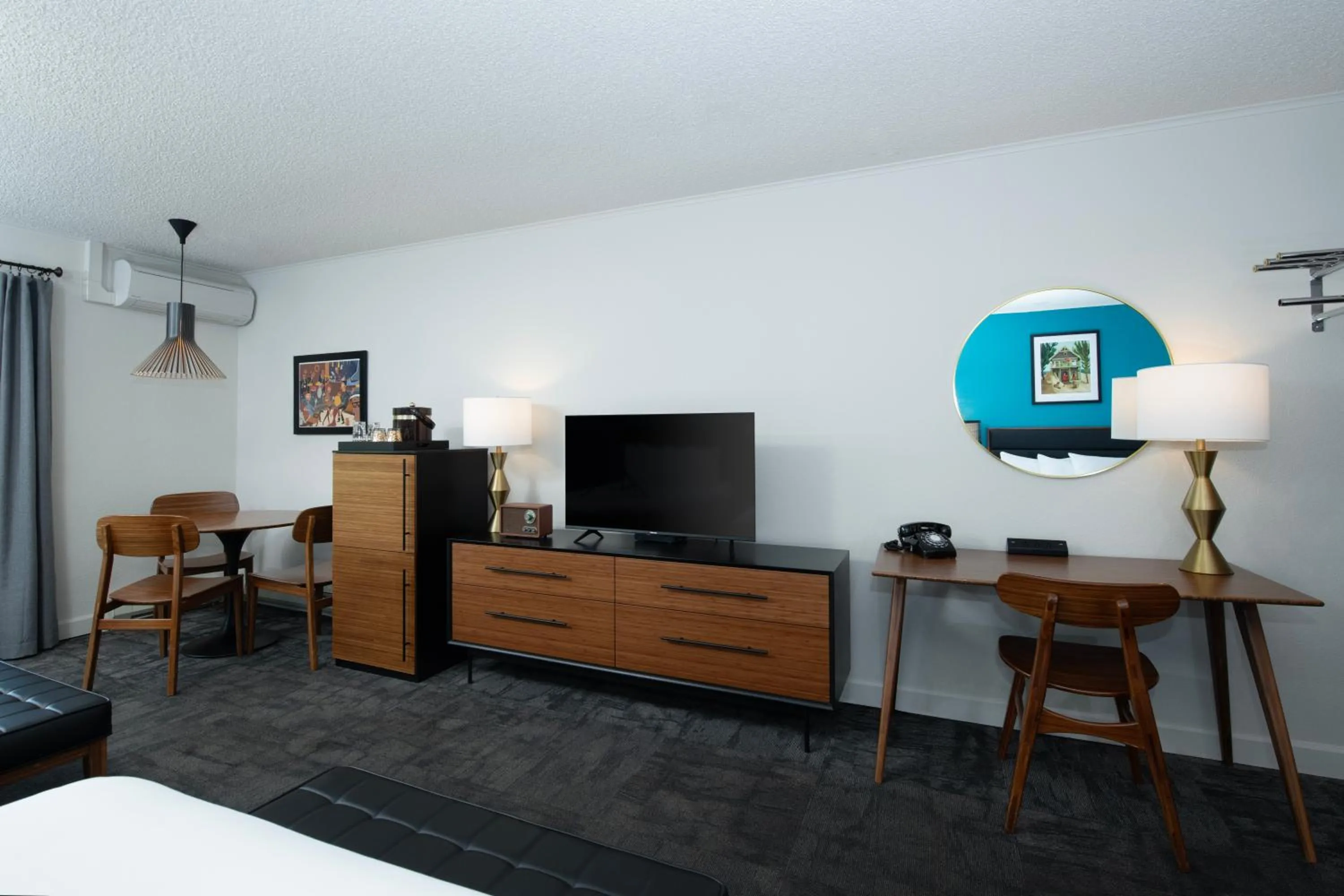 Bed in Sapphire Motel Midtown Bozeman