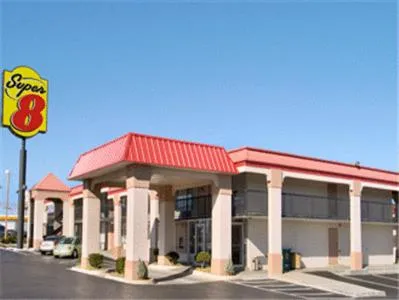 Facade/entrance in Super 8 by Wyndham Oklahoma Fairgrounds