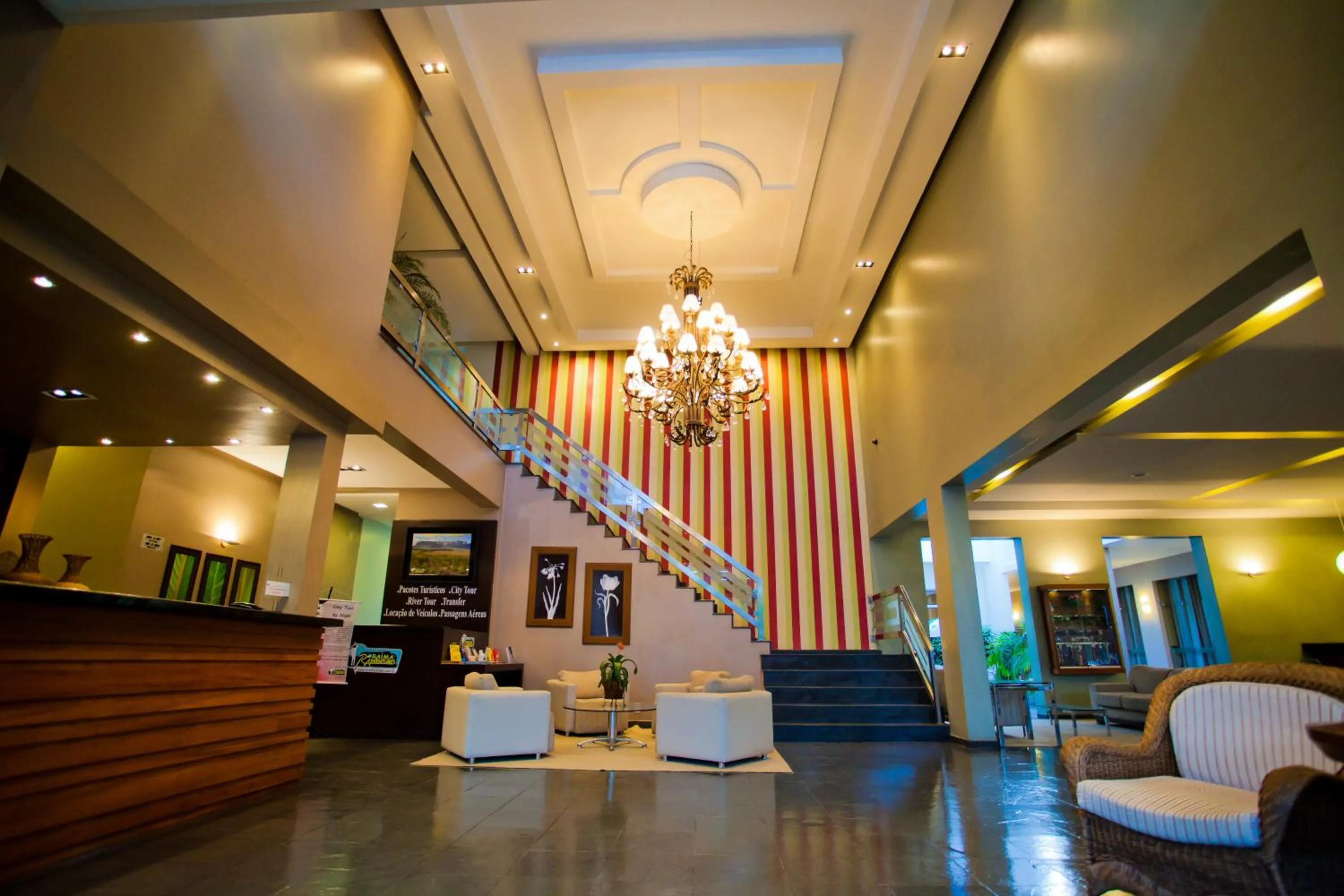 Lobby or reception in Aipana Plaza Hotel