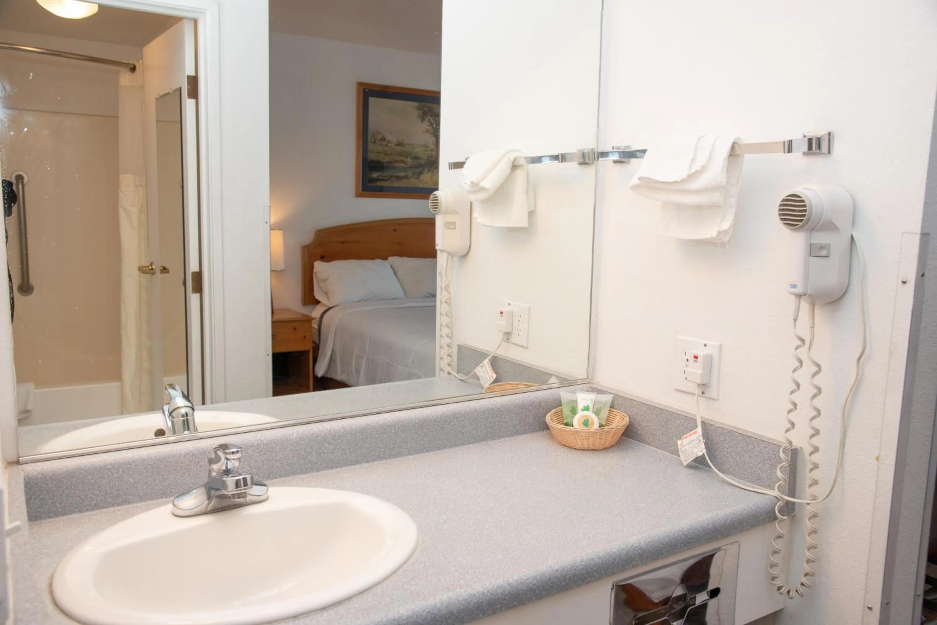 Traveler's Inn Carlin NV near Elko