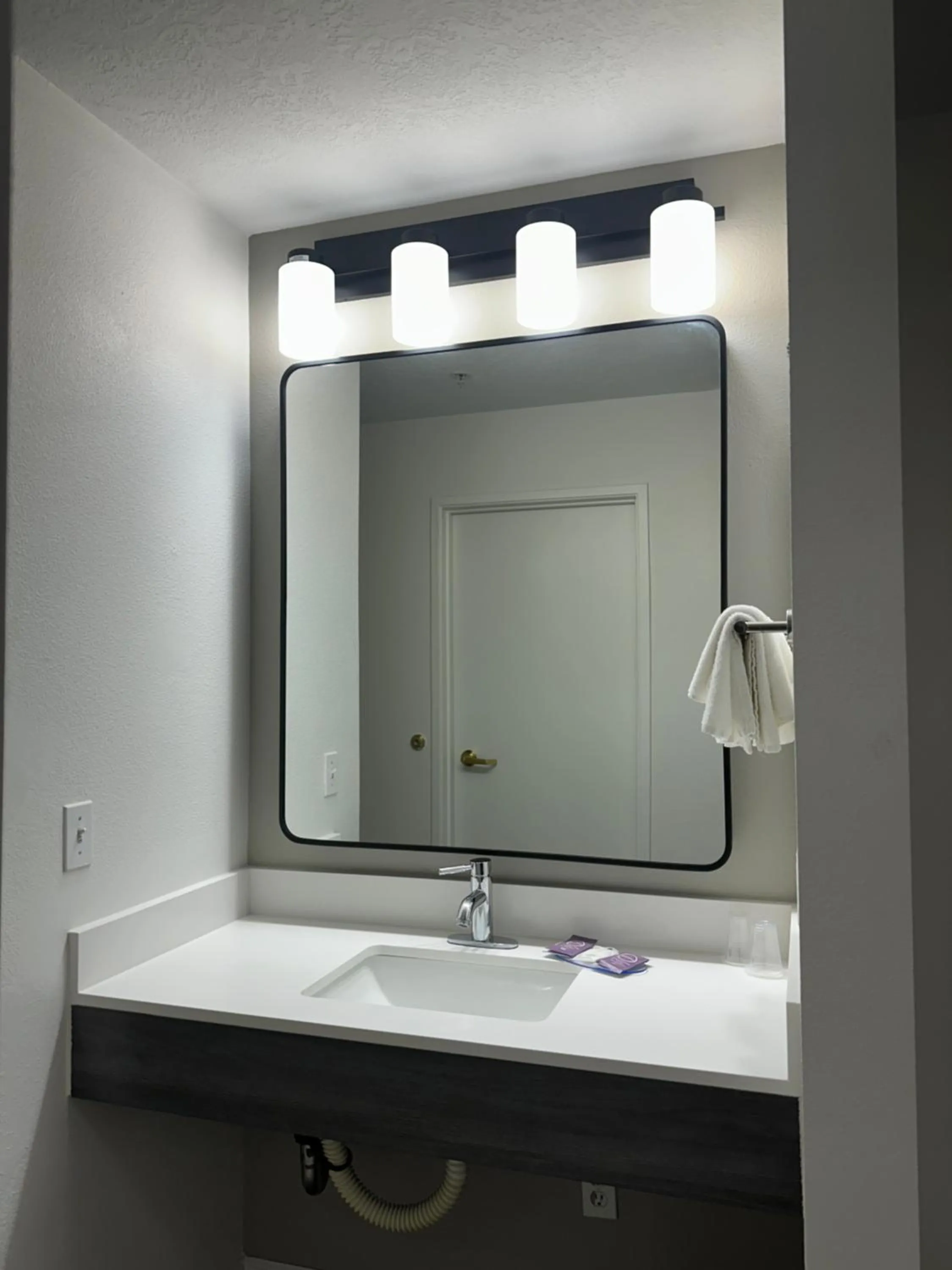 Bathroom in Quality Inn Carlin