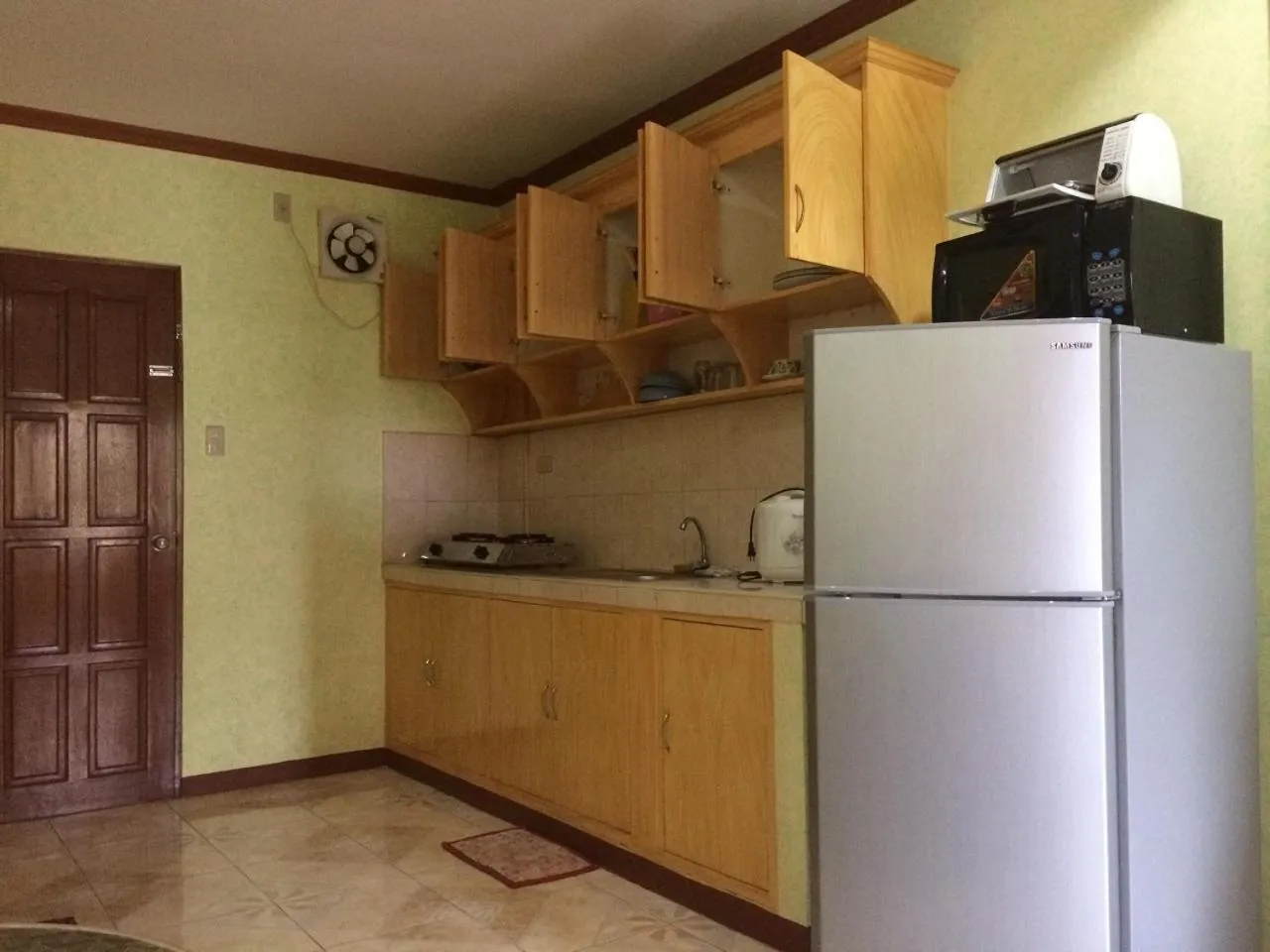 Sunrise Apartelle