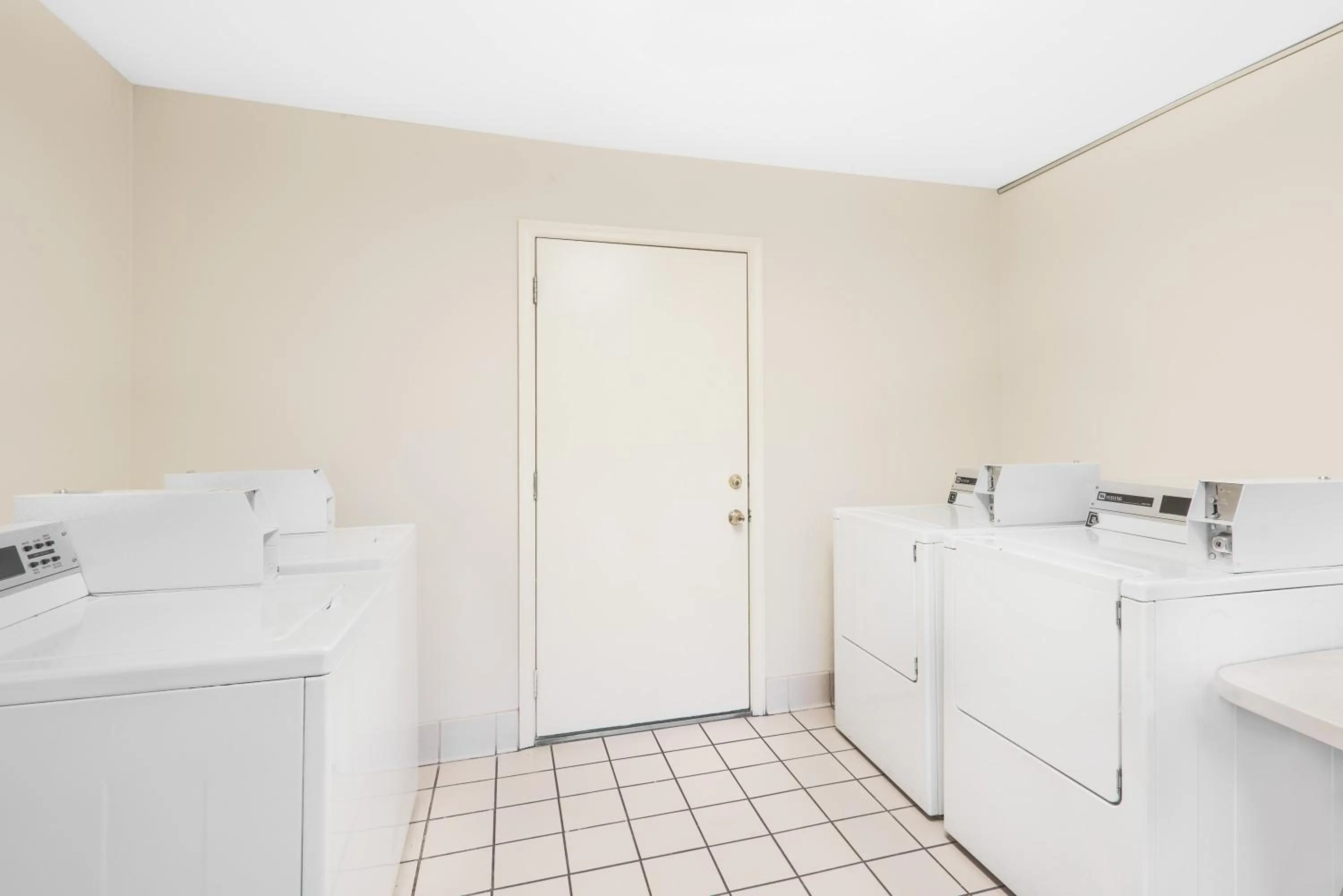 Other in Days Inn by Wyndham Springfield/Phil.Intl Airport