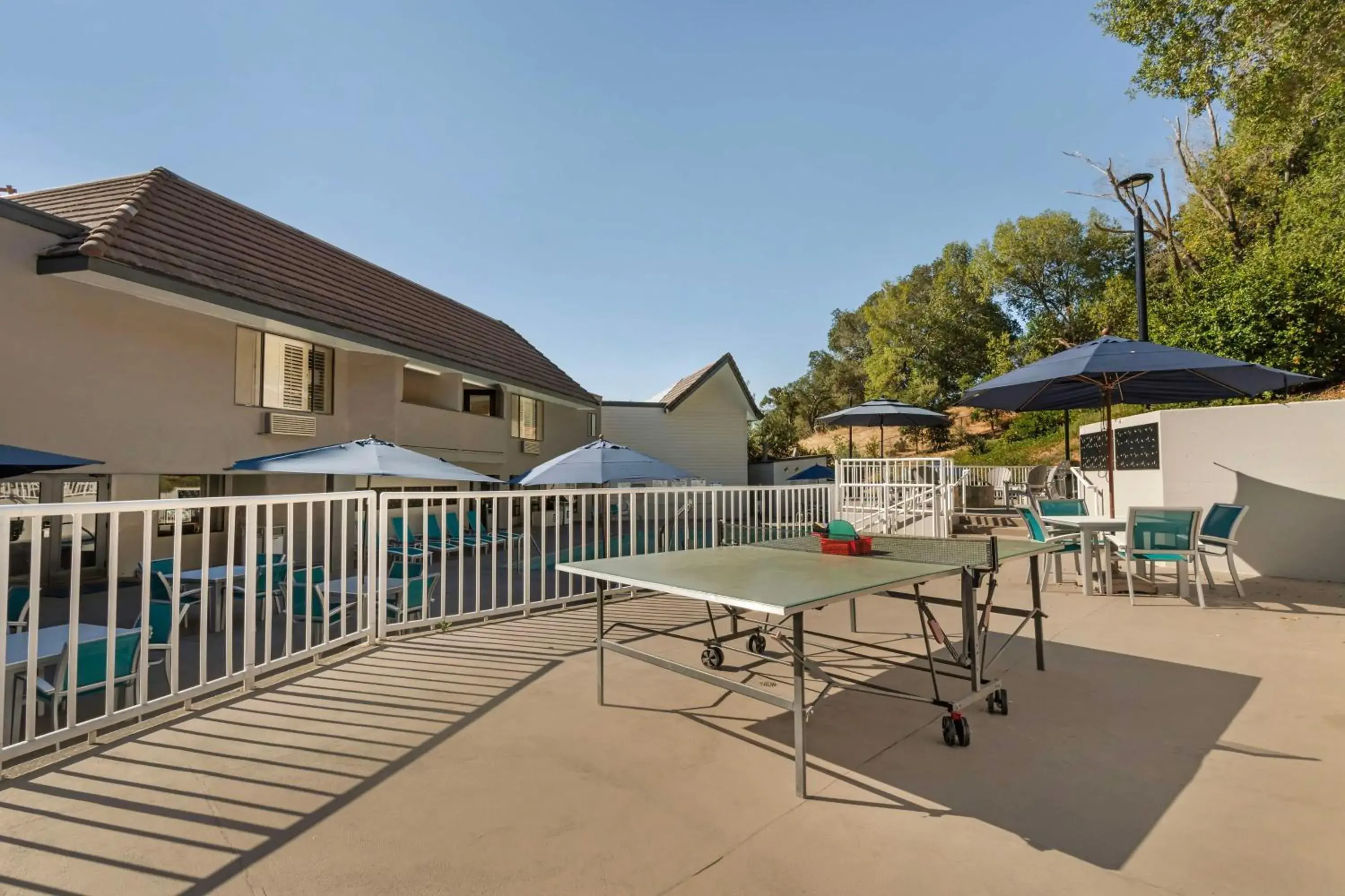 Property building in Best Western Plus Novato Oaks Inn Property building in Best Western Plus Novato Oaks Inn