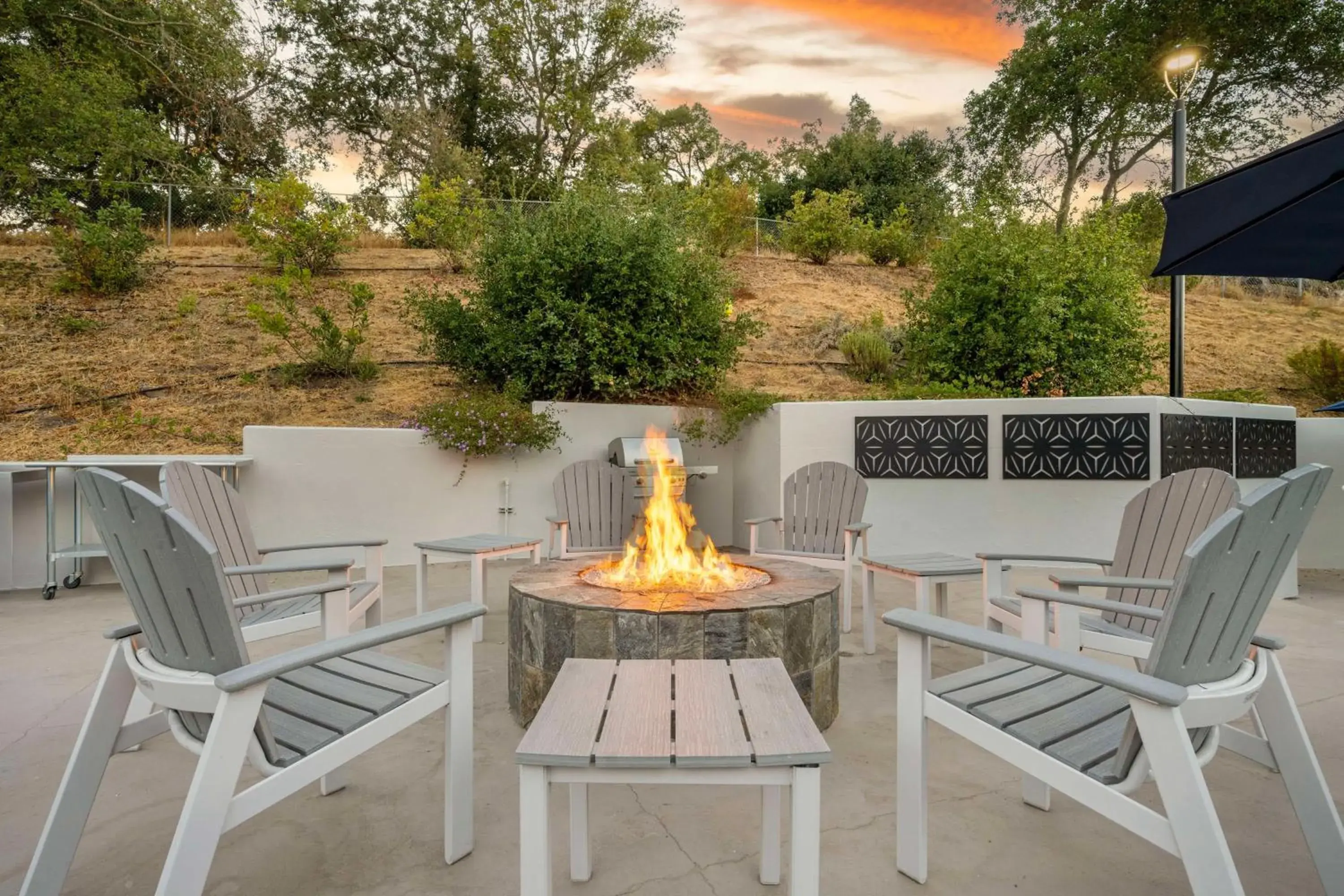 Property building in Best Western Plus Novato Oaks Inn Property building in Best Western Plus Novato Oaks Inn