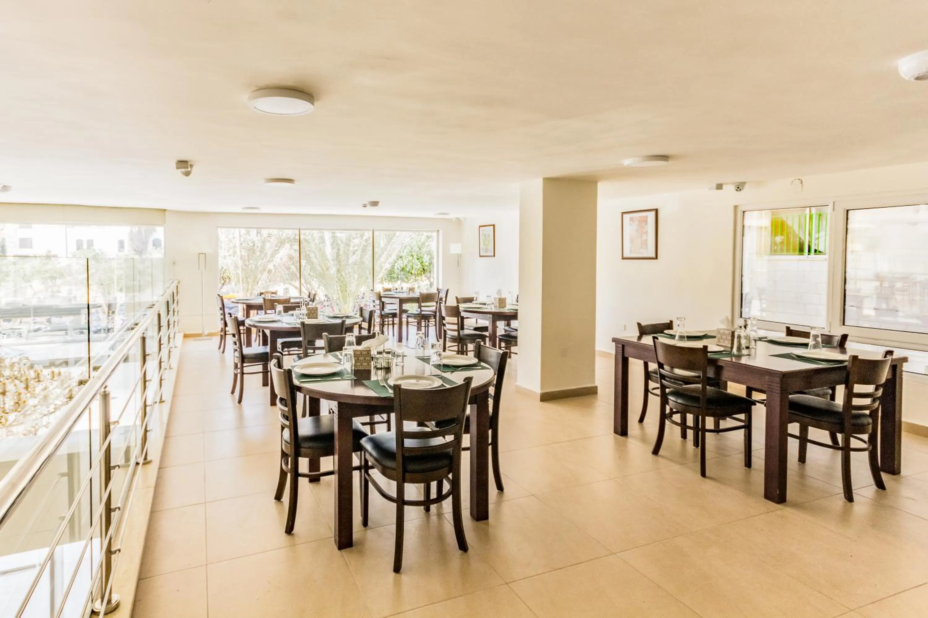 Restaurant/places to eat in The Seventh Star Hotel Suites