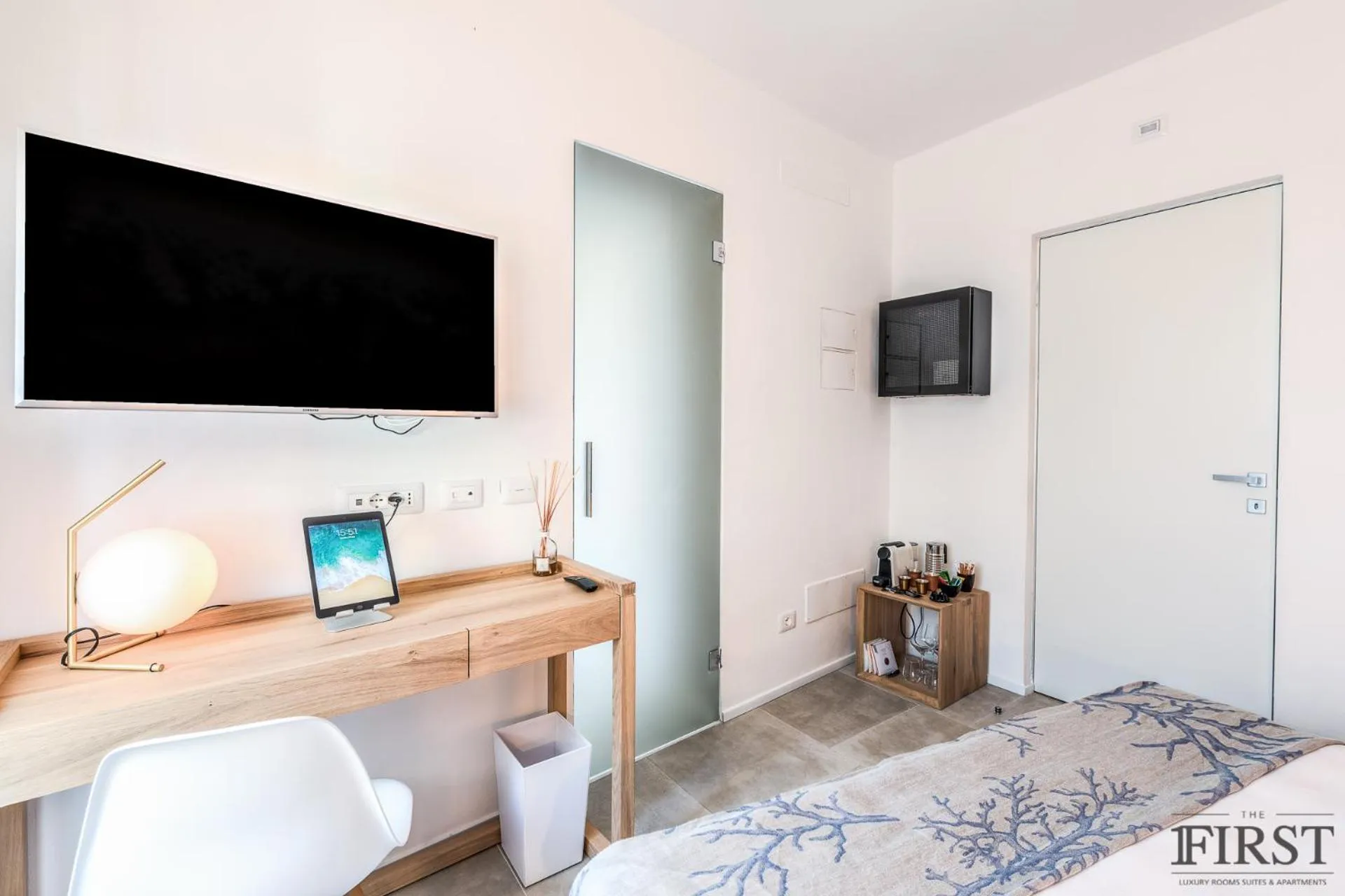 Photo of the whole room in Il Sogno di Manarola by The First