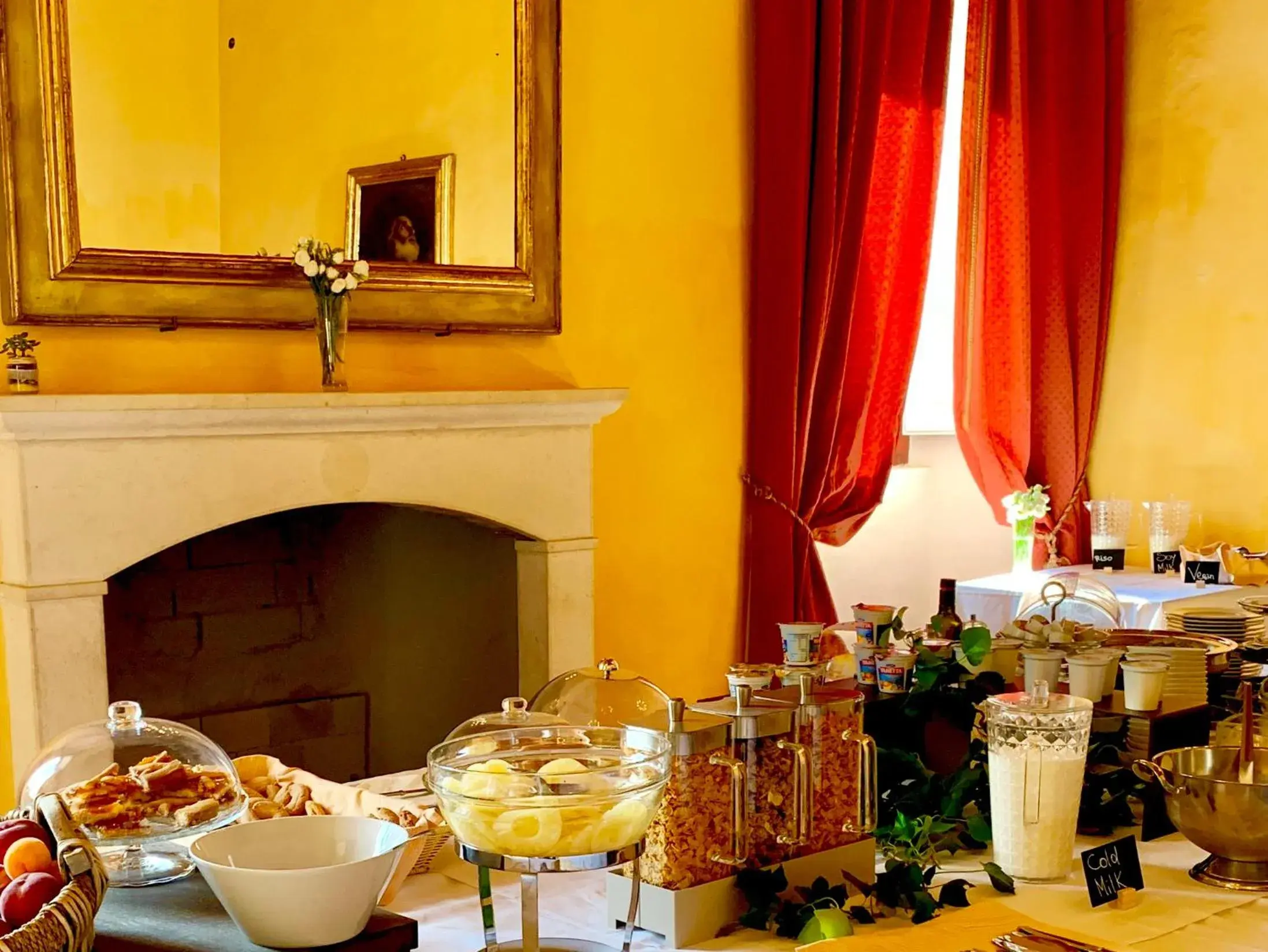 Food and drinks in Castello di Titignano Food and drinks in Castello di Titignano