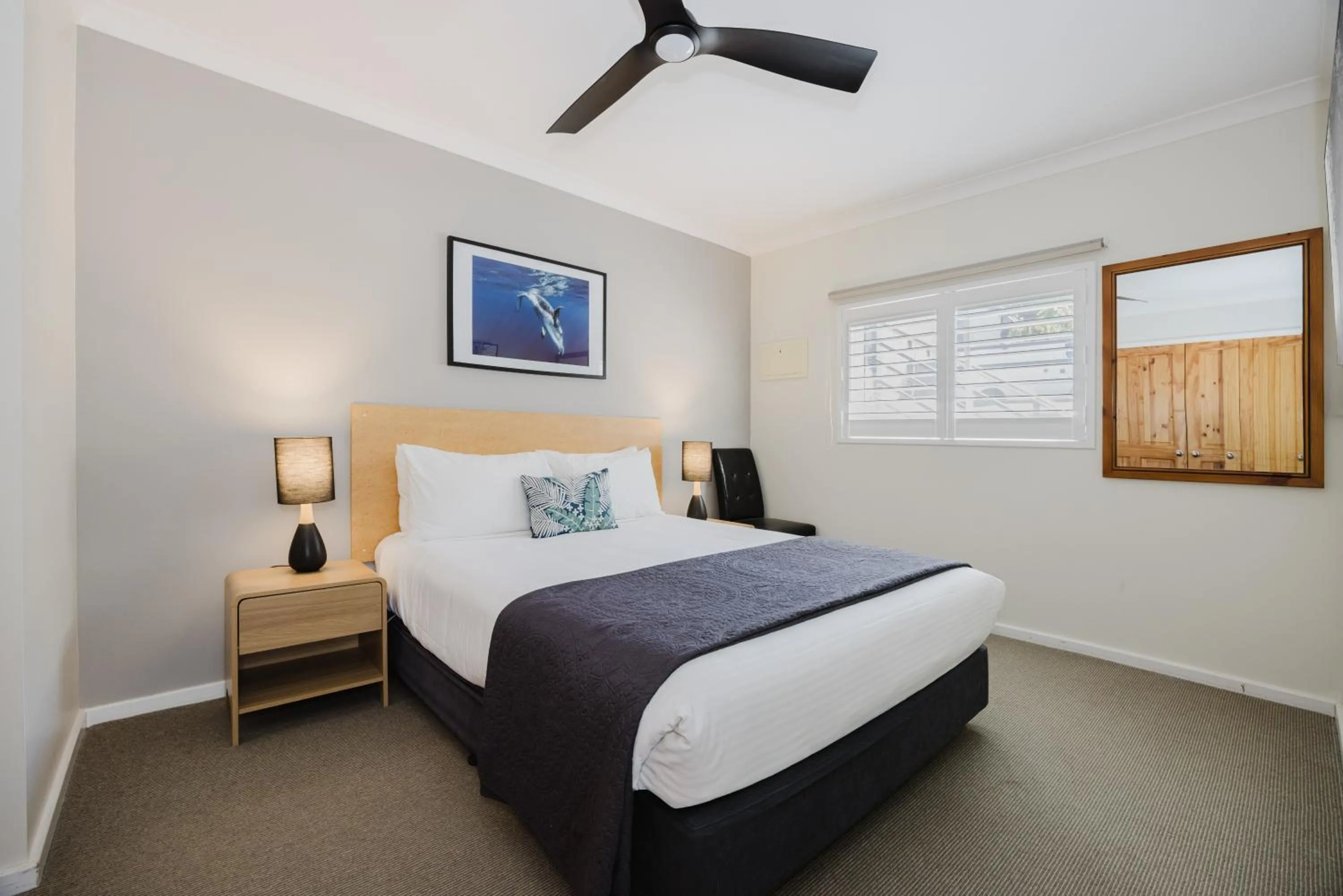 Bedroom, Bed in Albany Harbourside Apartments And Houses