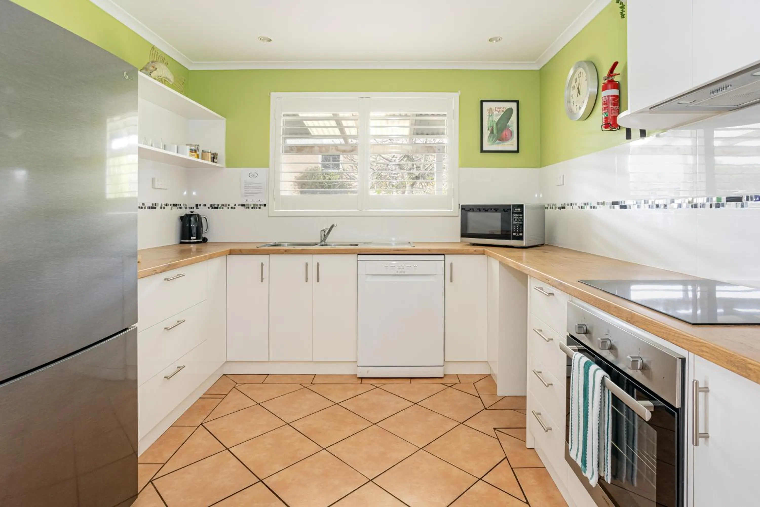 Kitchen or kitchenette in Albany Harbourside Apartments And Houses