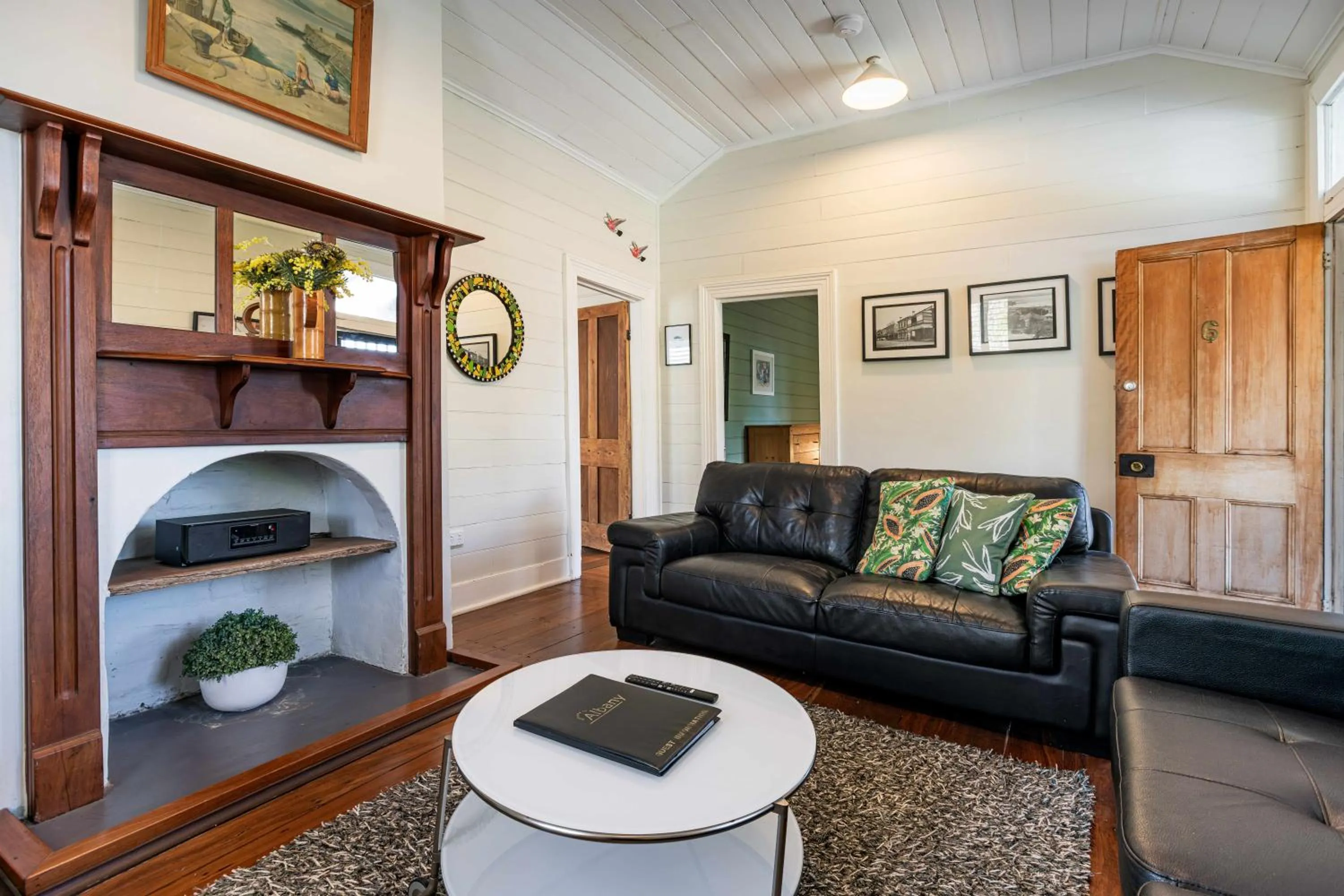 Living room in Albany Harbourside Apartments And Houses