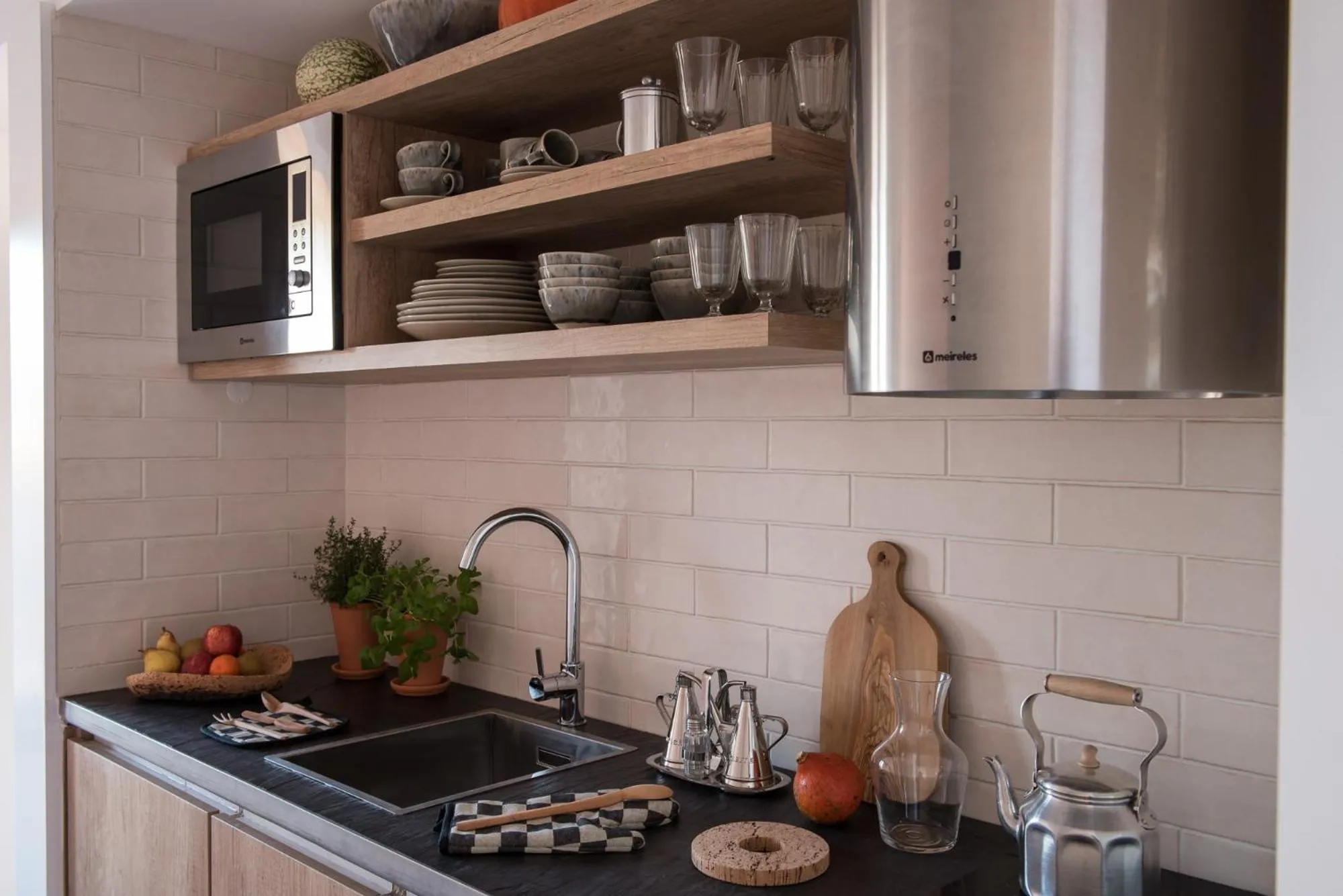 Craveiral Farmhouse by Belong Staying & Feeling